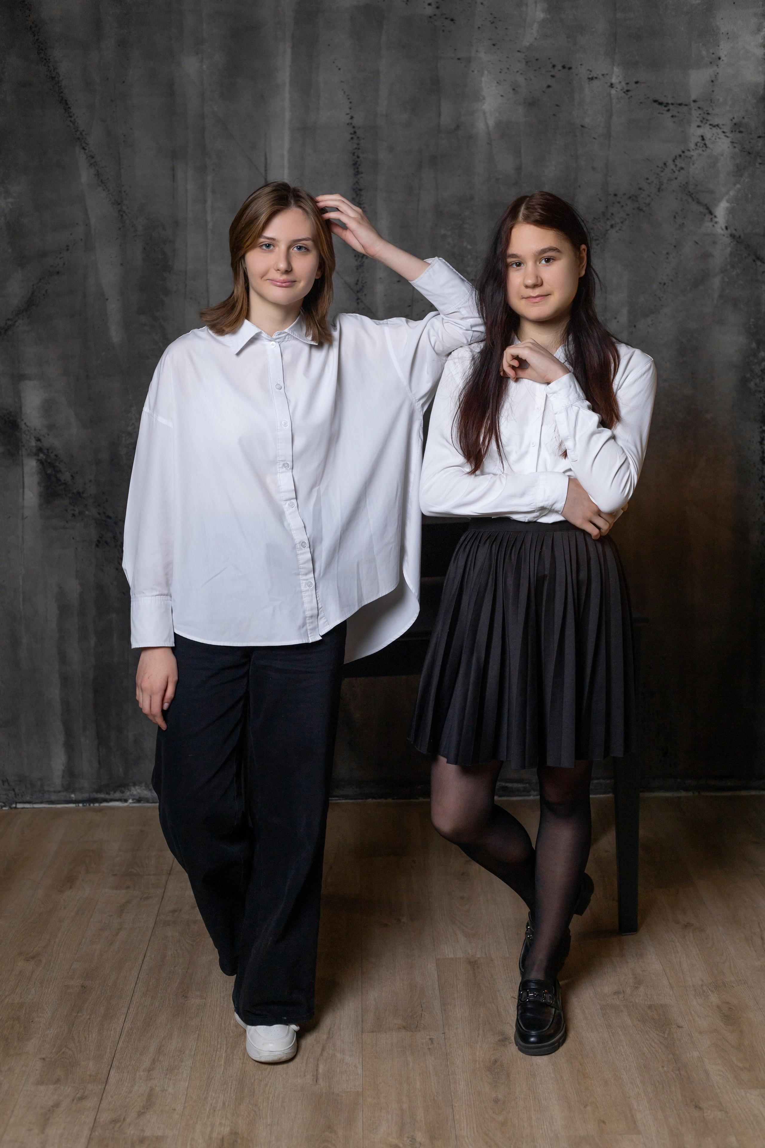 Выпускной альбом 9 и 11 класс «Гранж». Выпускные альбомы в Тюмени для школ, садов, вузов спортивных секций