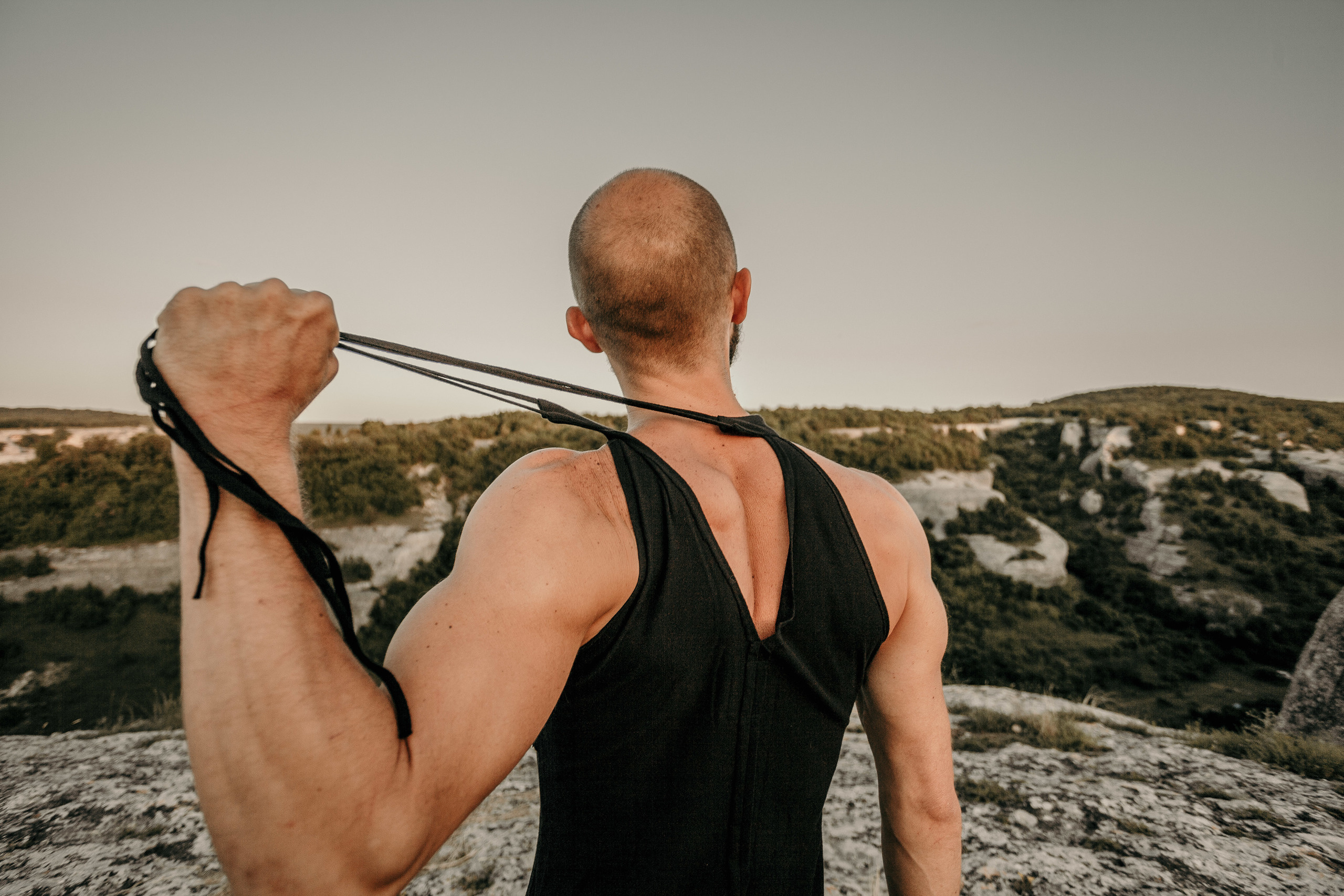 … conceptual photography of women's clothing. Екатерина Дымова. Фотограф. Автор проекта «Белый Ветер»