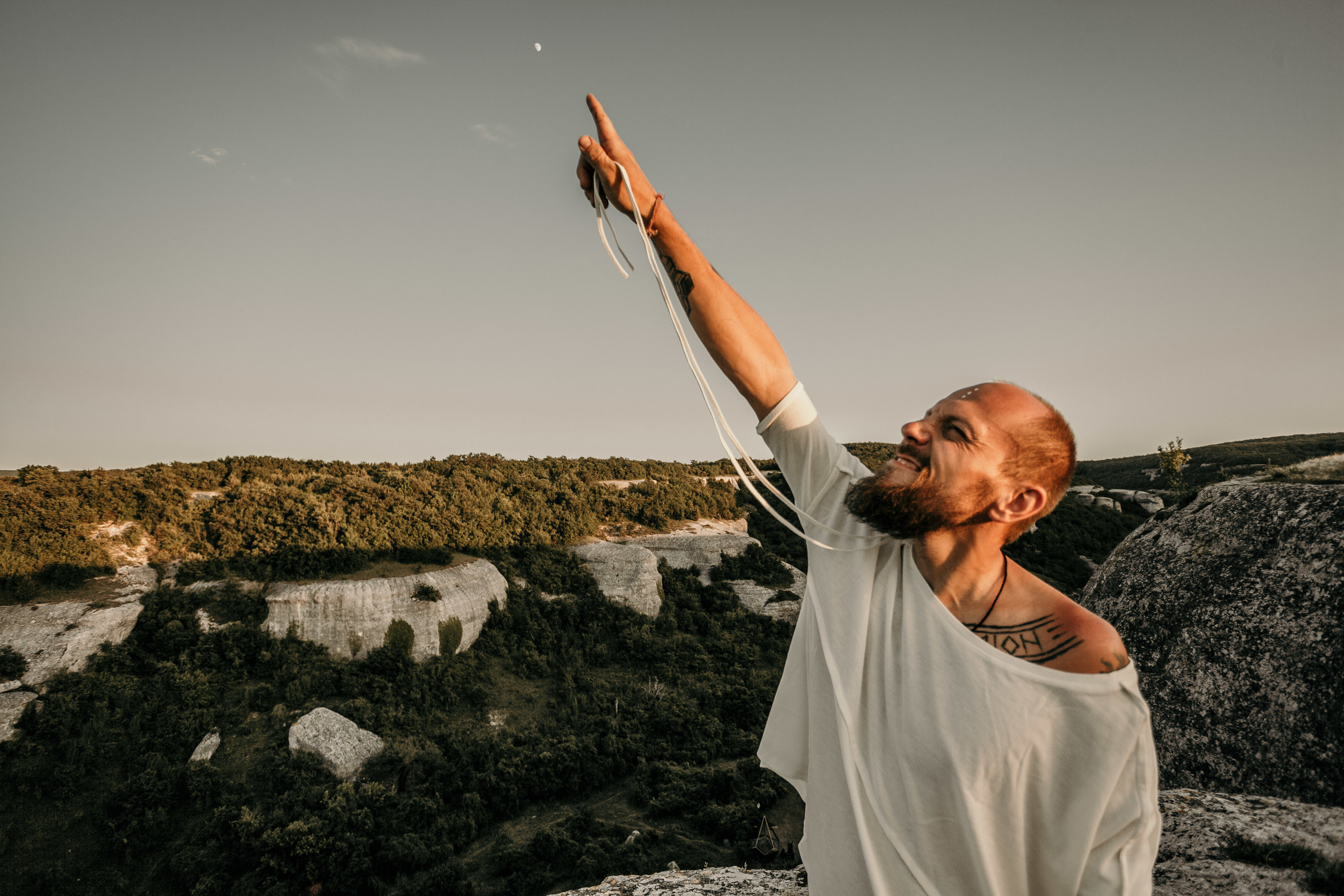 … conceptual photography of women's clothing. Екатерина Дымова. Фотограф. Автор проекта «Белый Ветер»