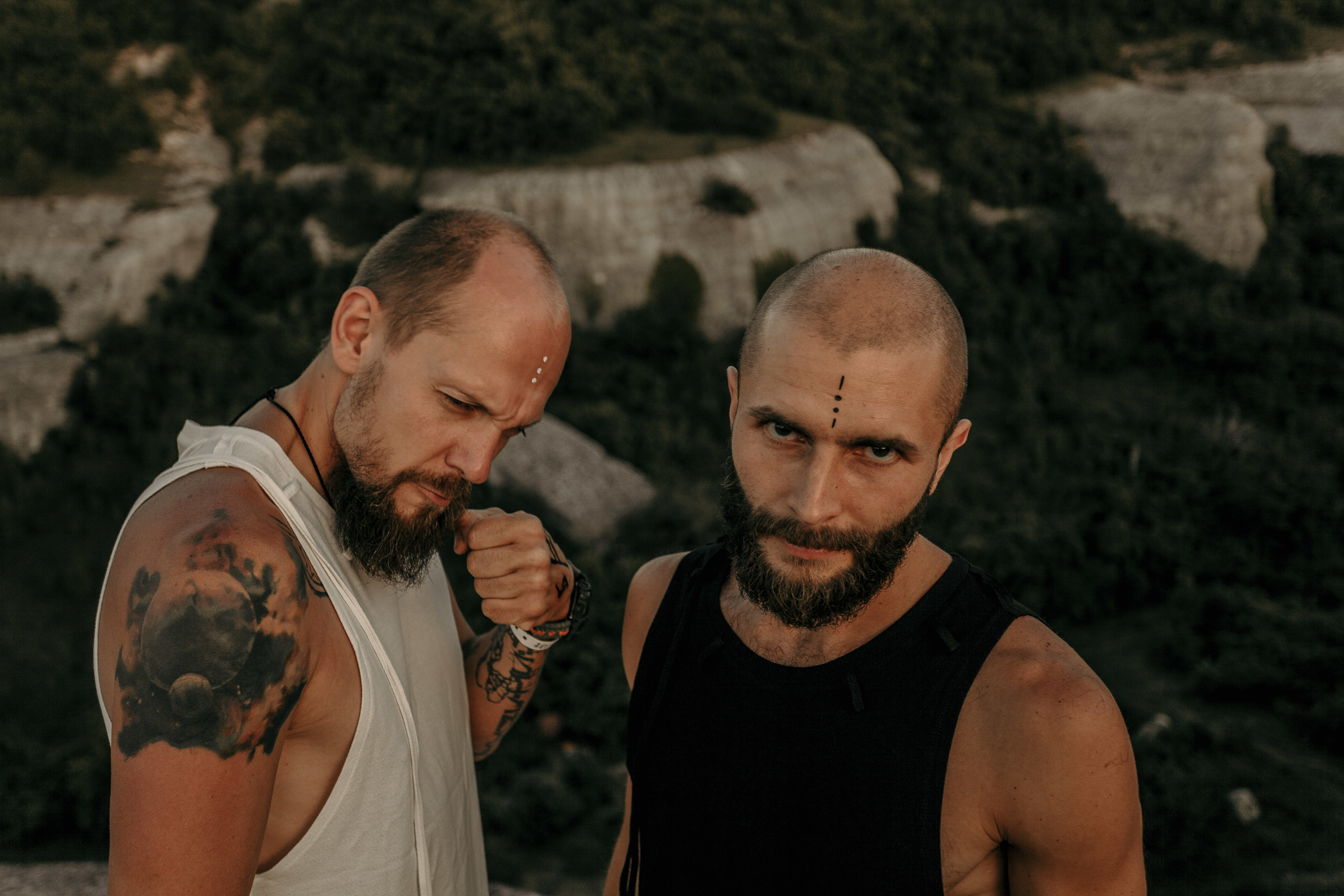 … conceptual photography of women's clothing. Екатерина Дымова. Фотограф. Автор проекта «Белый Ветер»