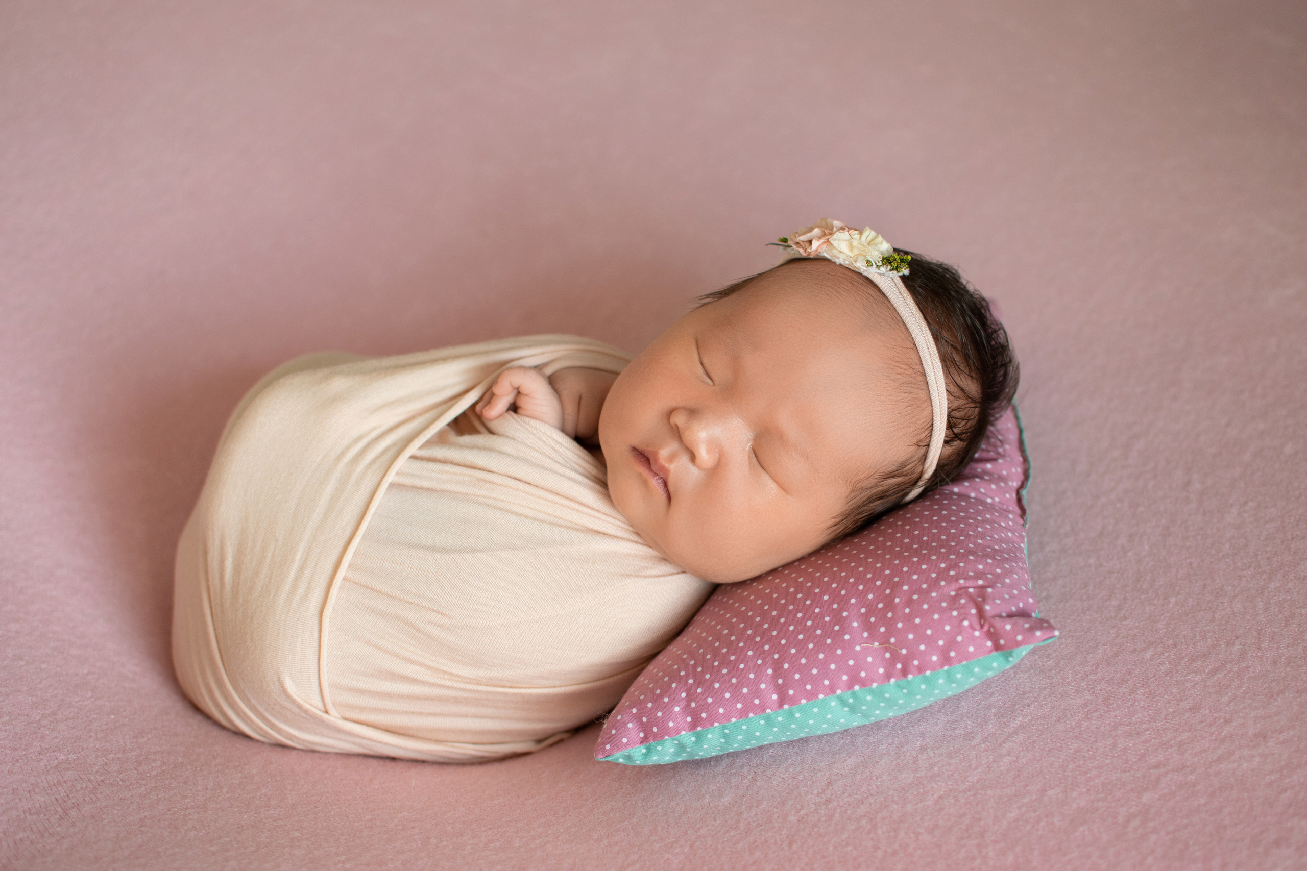 Фотограф новорожденных и малышей до года в Мирном Светлана Арбузанова