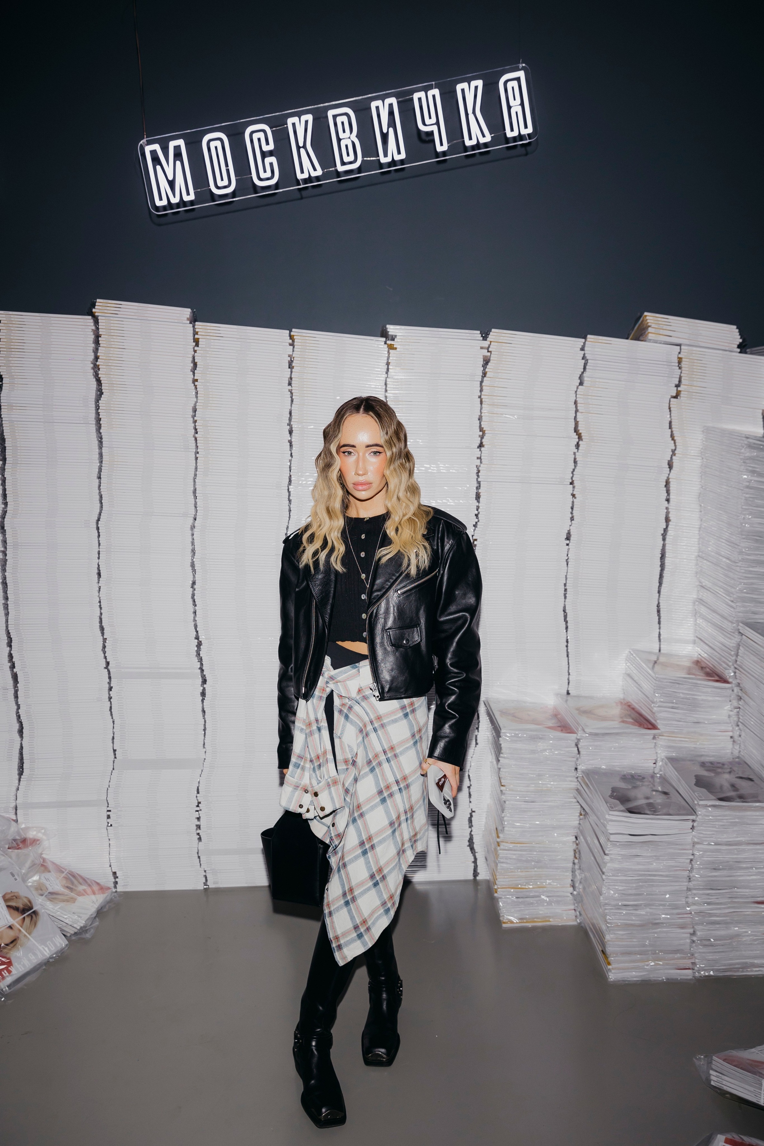 Tasha Alakoz «Москвичка» — презентация нового номера, Sistema Gallery