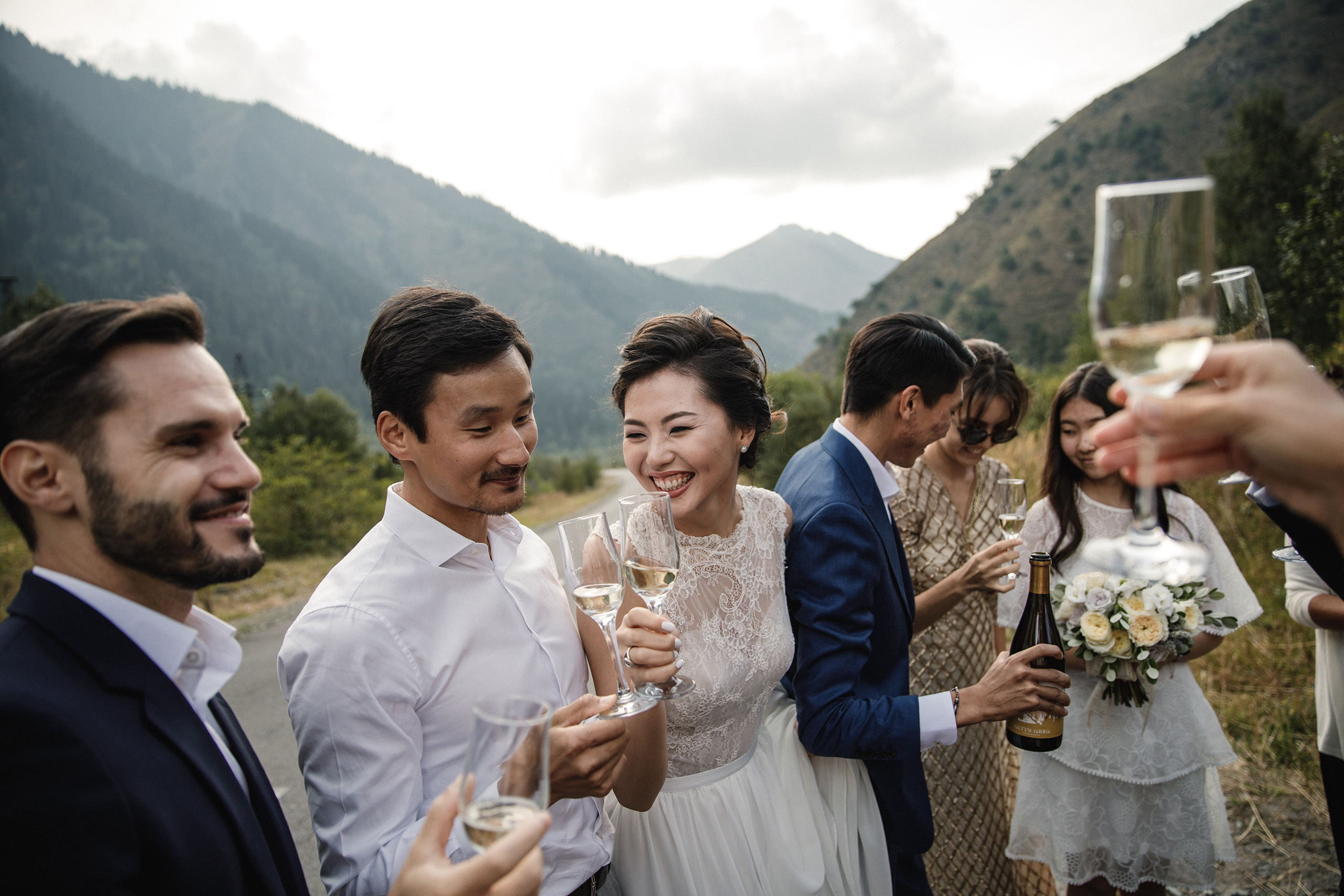 Шампанское на свадьбе