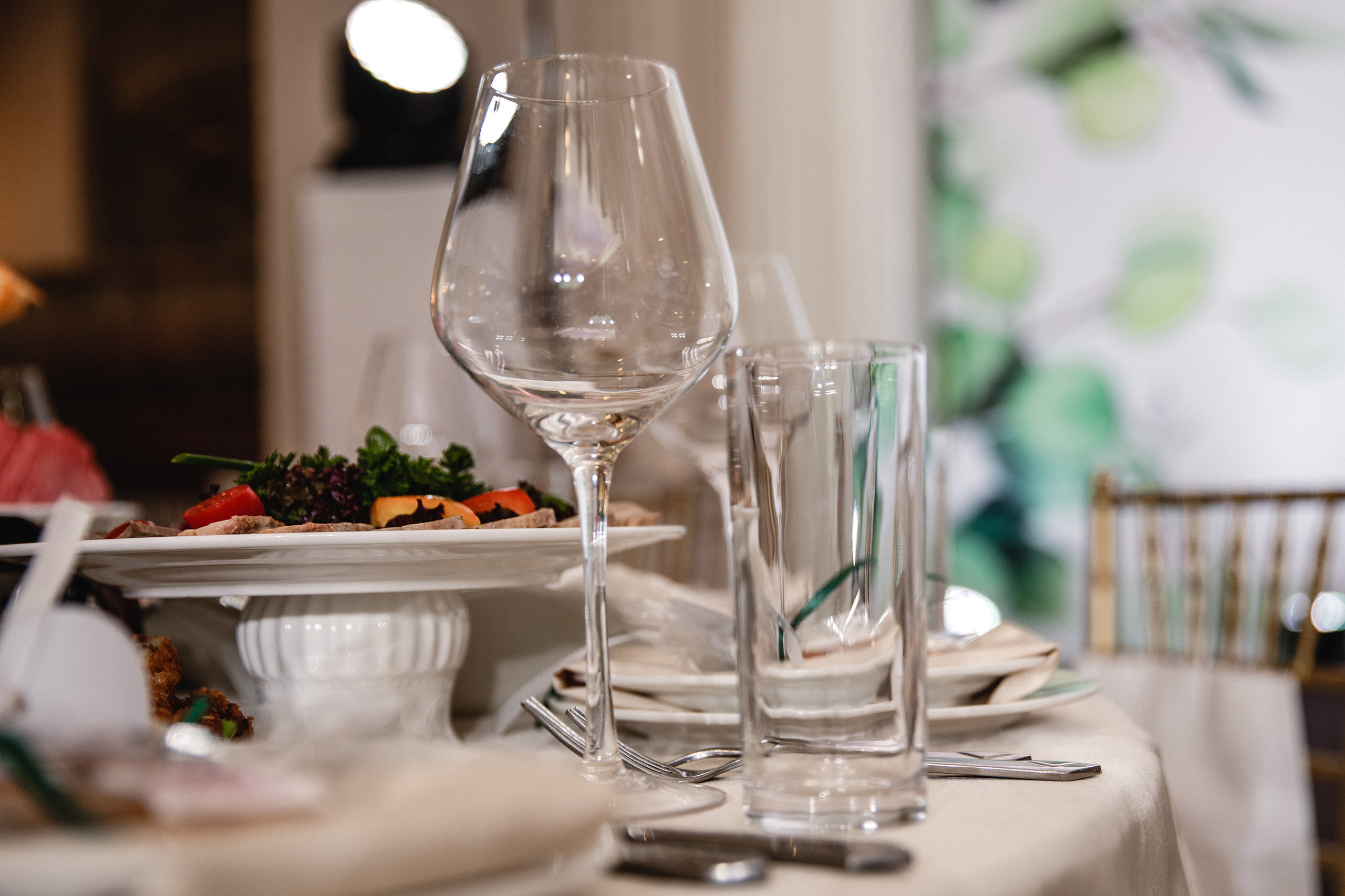 Стол молодожён