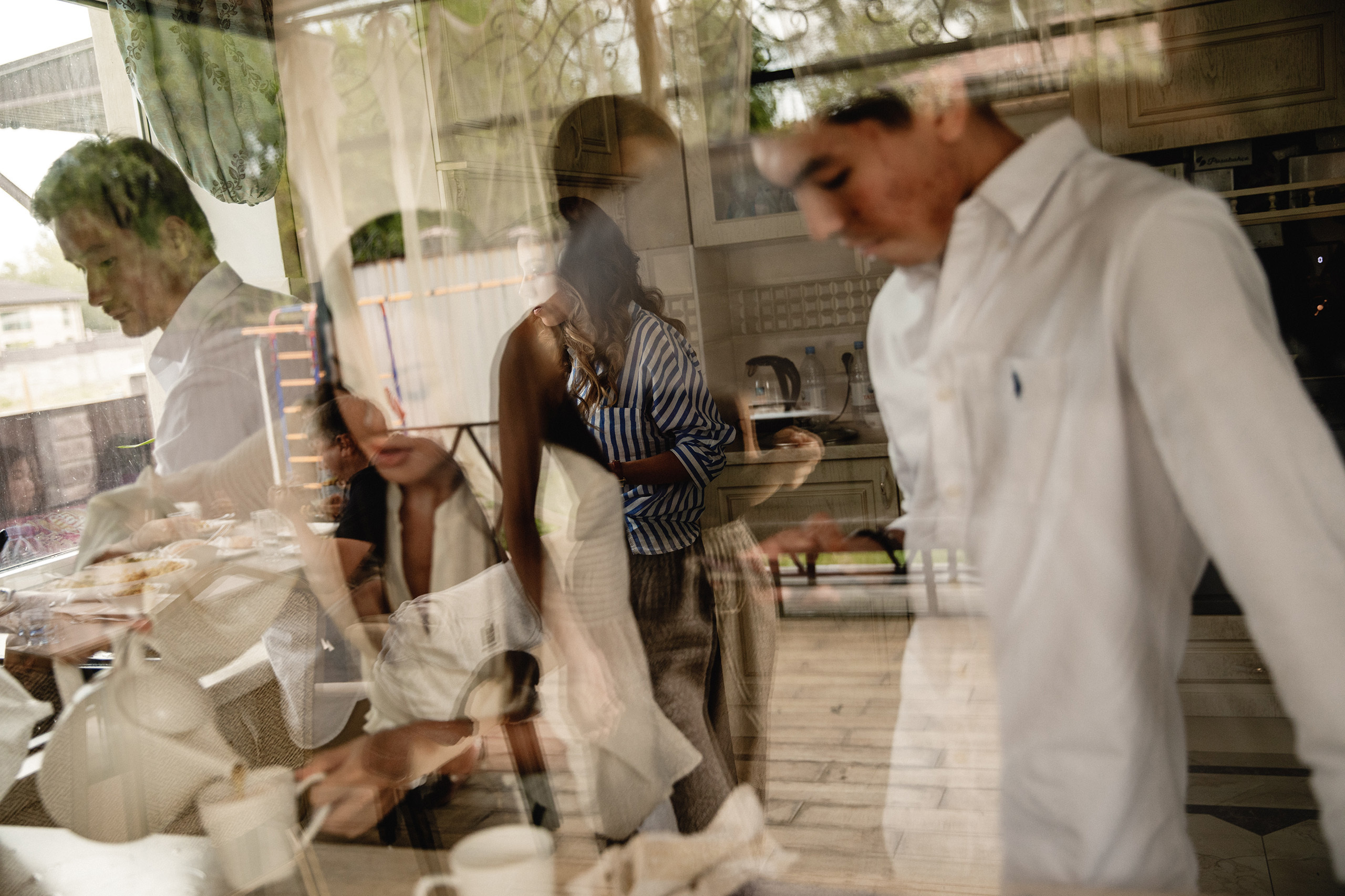 Суета на кухне перед свадьбой