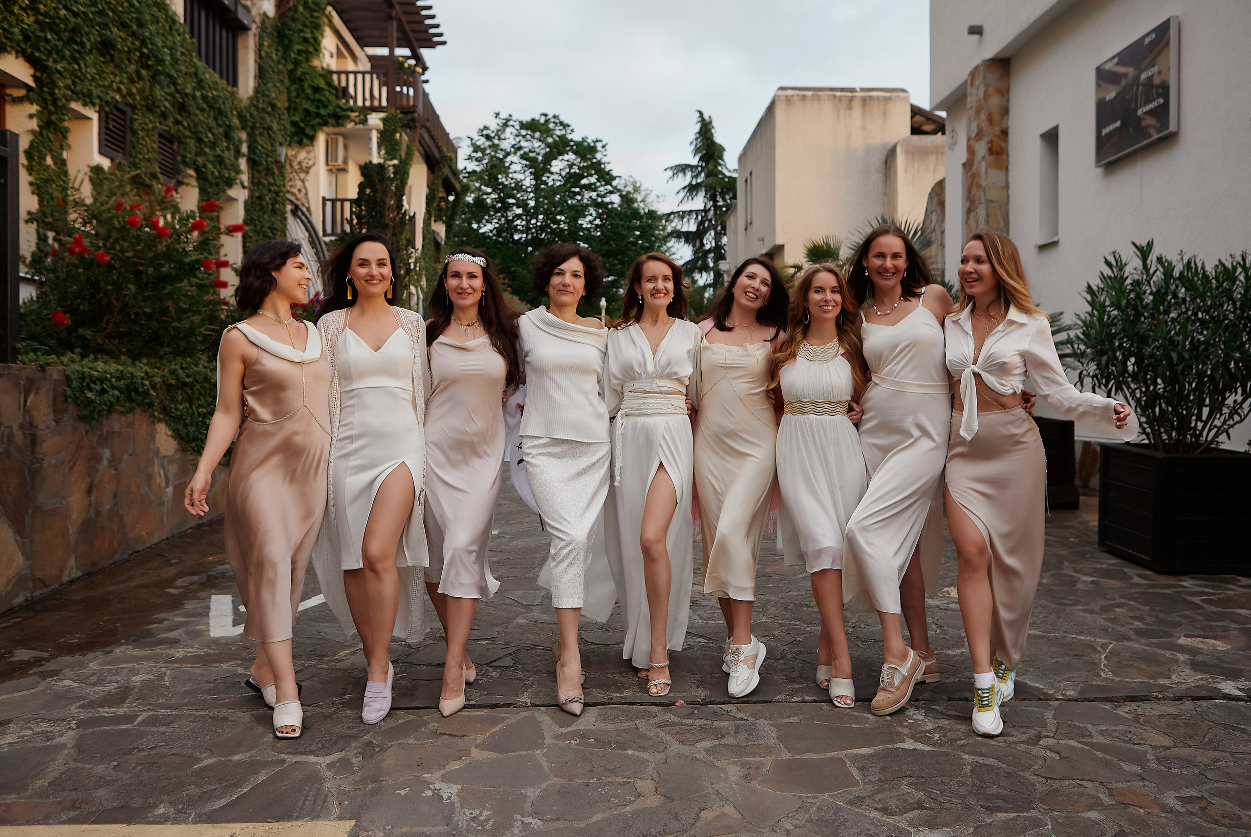 Девичник Santorini. Свадебный и семейный фотограф в Сочи-Красной поляне Ларионова Анна