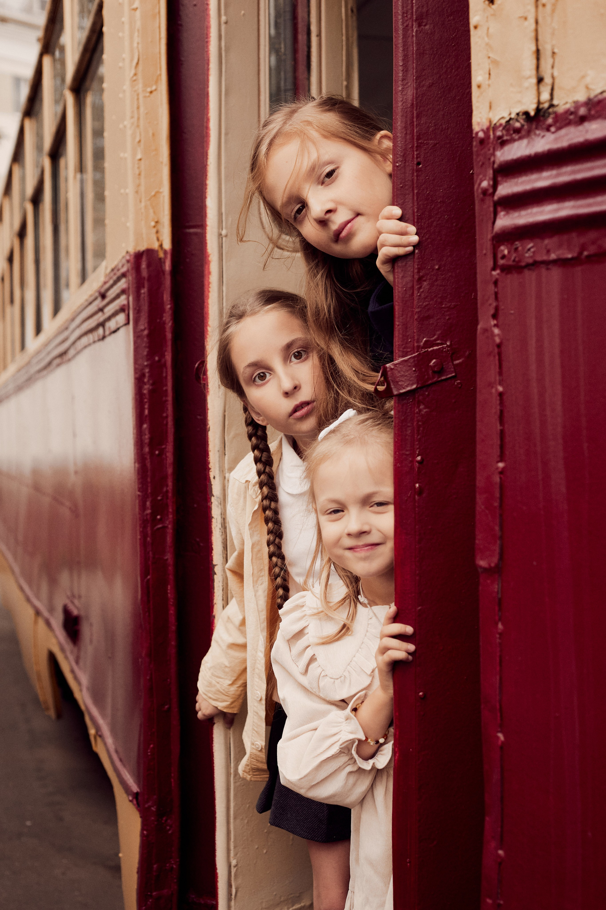 Творческая фотосессия в трамвае. Фотограф в Минске Алёна Дианина