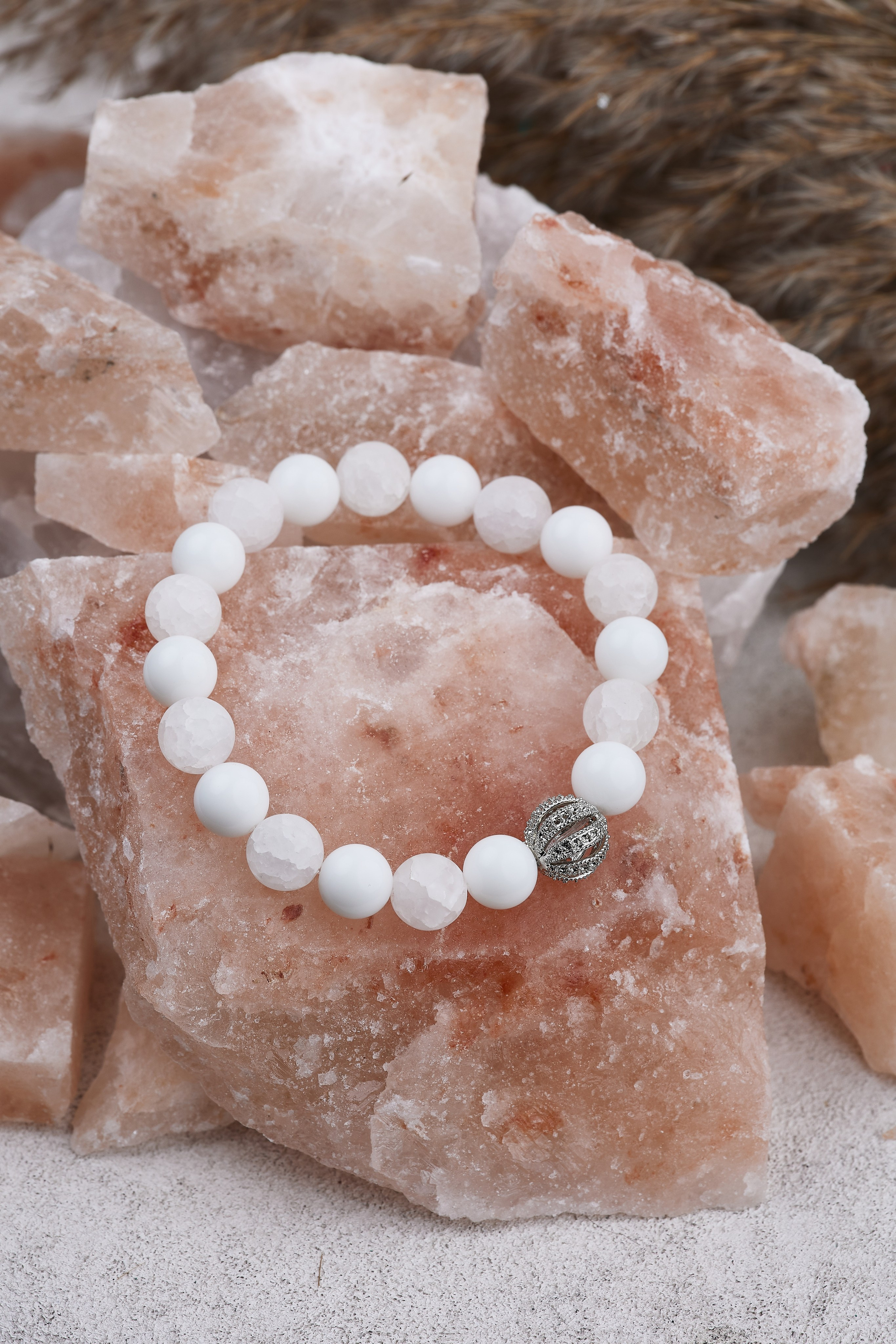 Фотосъёмка для маркетплейсов. Каталожная съёмка. Одежда. Украшения. Выпускные альбомы в Томске. Фотограф Сергей Стёпин