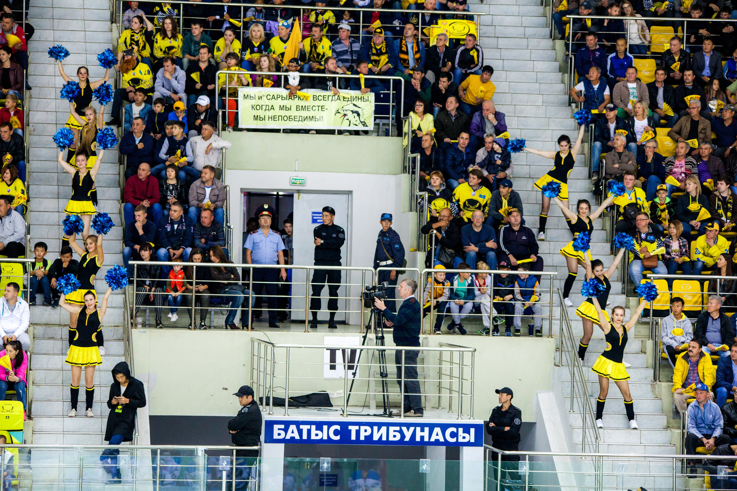 Студийный фотограф в Караганде Алексей Баранов. Фотограф Алексей Баранов. Фотостудия Flash. Семейные фотосессии в Караганде. Индивидуальные фотосессии, детские фотосессии, парные фотосессии в Караганде. Интерьерная фотосессия в Караганде. Семейный фотограф Алексей Баранов. Детский фотограф Алексей Баранов. Художественный фотограф Алексей Баранов. Свадебный фотограф Алексей Баранов. Черно-Белая съемка в Караганде. Самые лучшие семейный и детские фотосессии в Караганде. Контент Съемка в Караганде. SMM в Караганде. Контент фотограф Алексей Баранов. Фотограф Караганда. Фотограф. Предметный фотограф Алексей Баранов. спортивный фотограф. спорт. mma. бокс. спорт в Казахстане. фото спорта. соревнования. спортивный фотограф Алексей Баранов