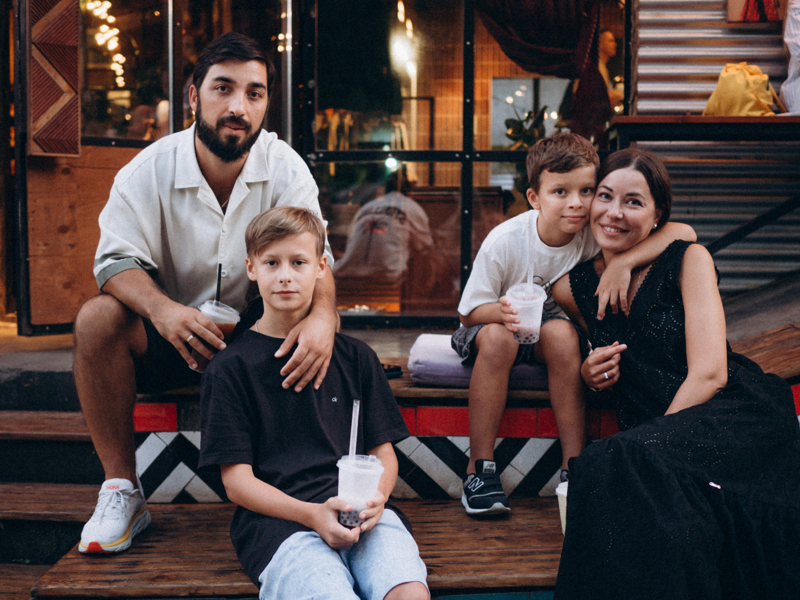 Семейная прогулочная фотосессия