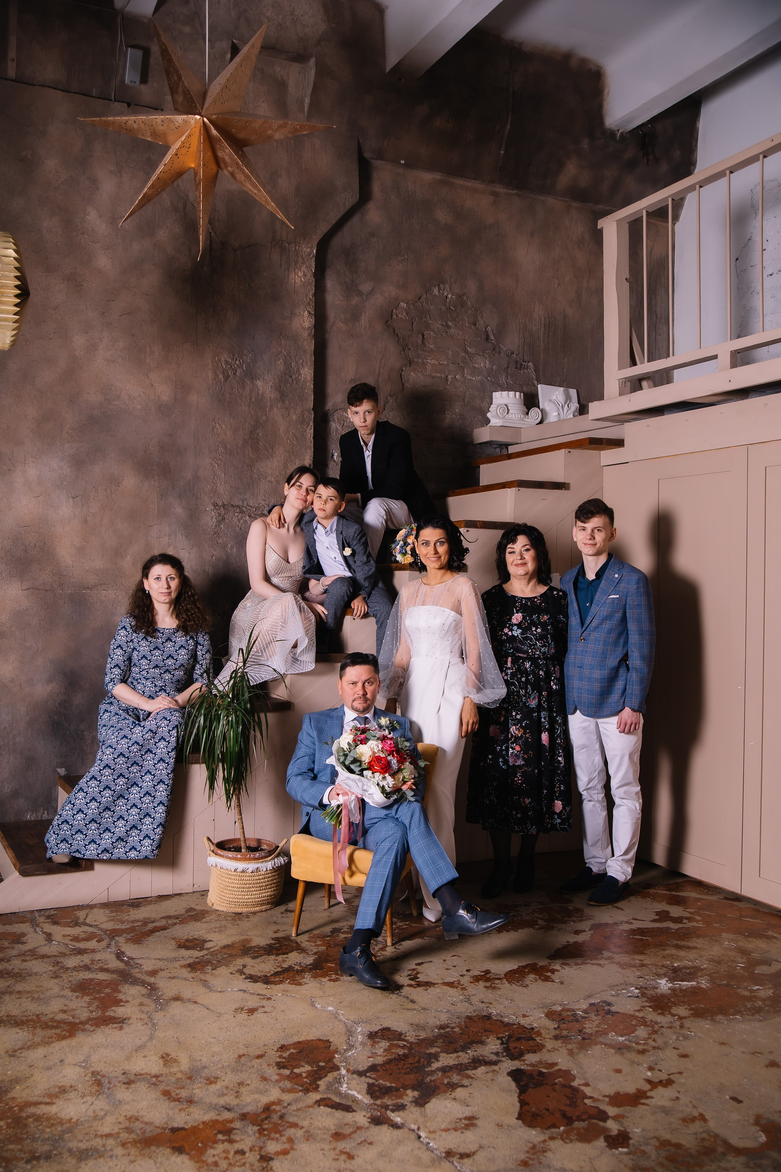 Свадебная съёмка в студии с гостями в Екатеринбурге. Свадебный, семейный фотограф, контент съёмка. Екатеринбург. Елена Граф