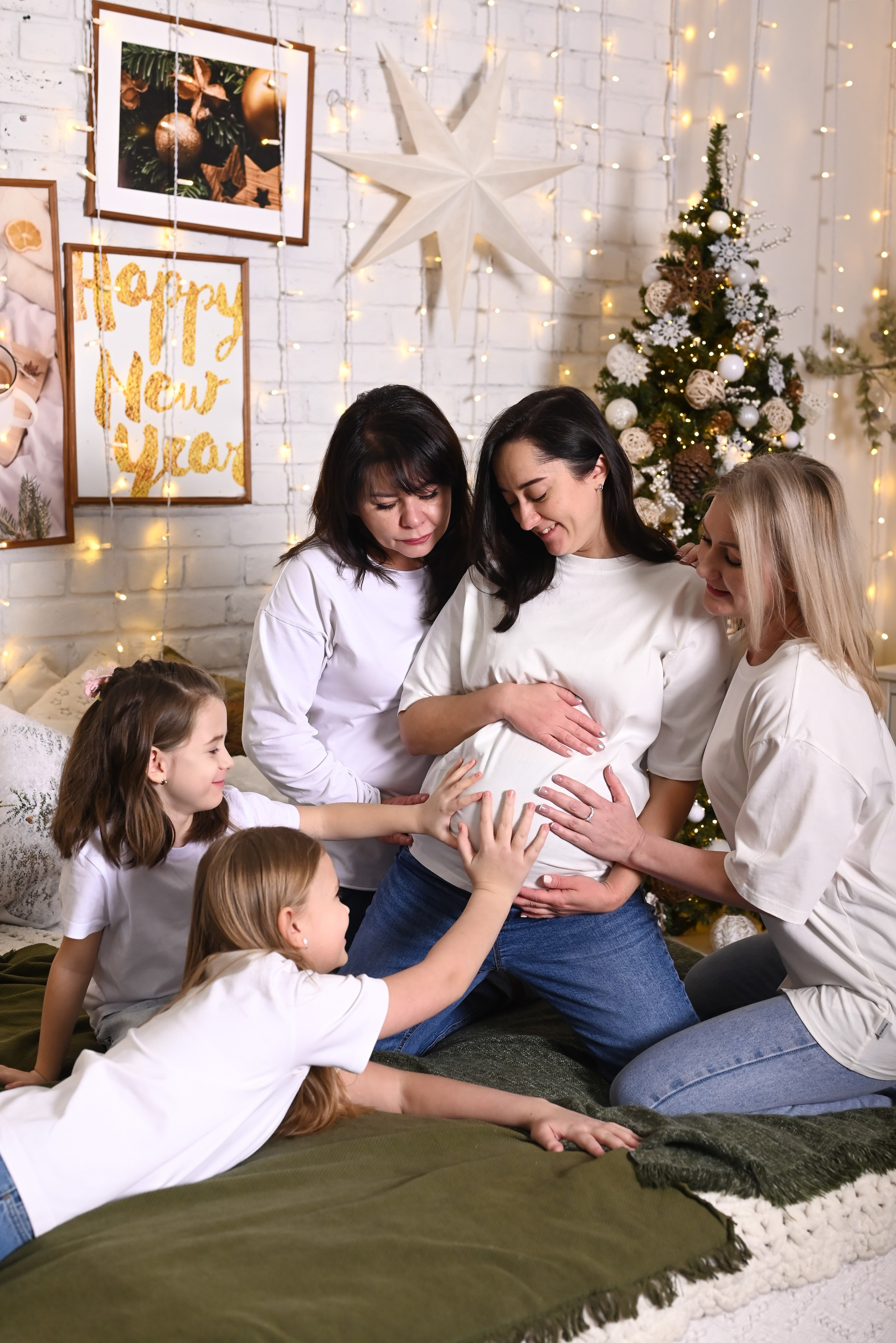 Беременность. Фотостудия Зефир. Фотосессии в студии под ключ. Москва. Семейные и детские фотосессии