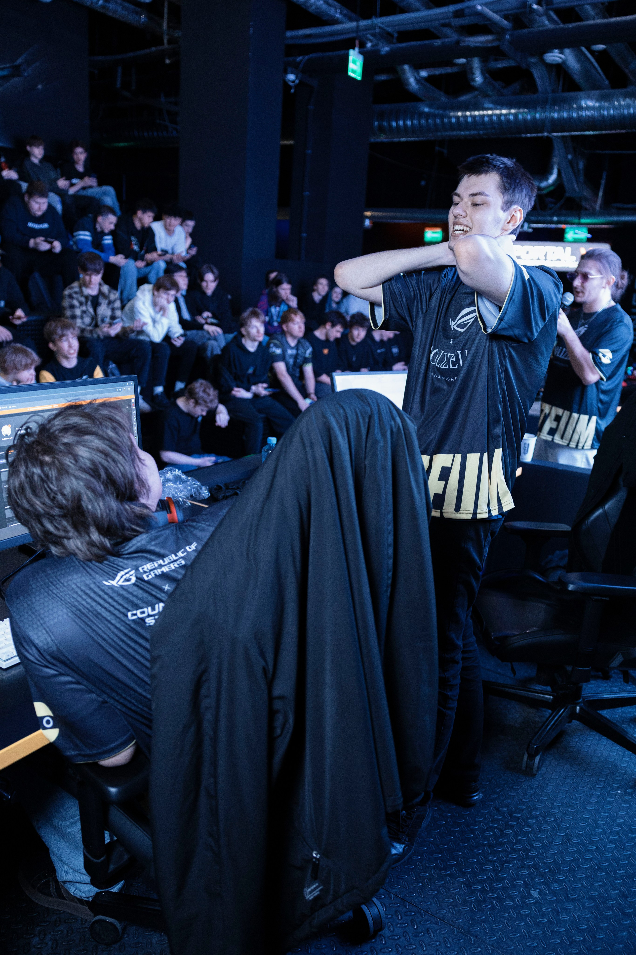 Художественный и киберспортивный фотограф Олег Walkcat