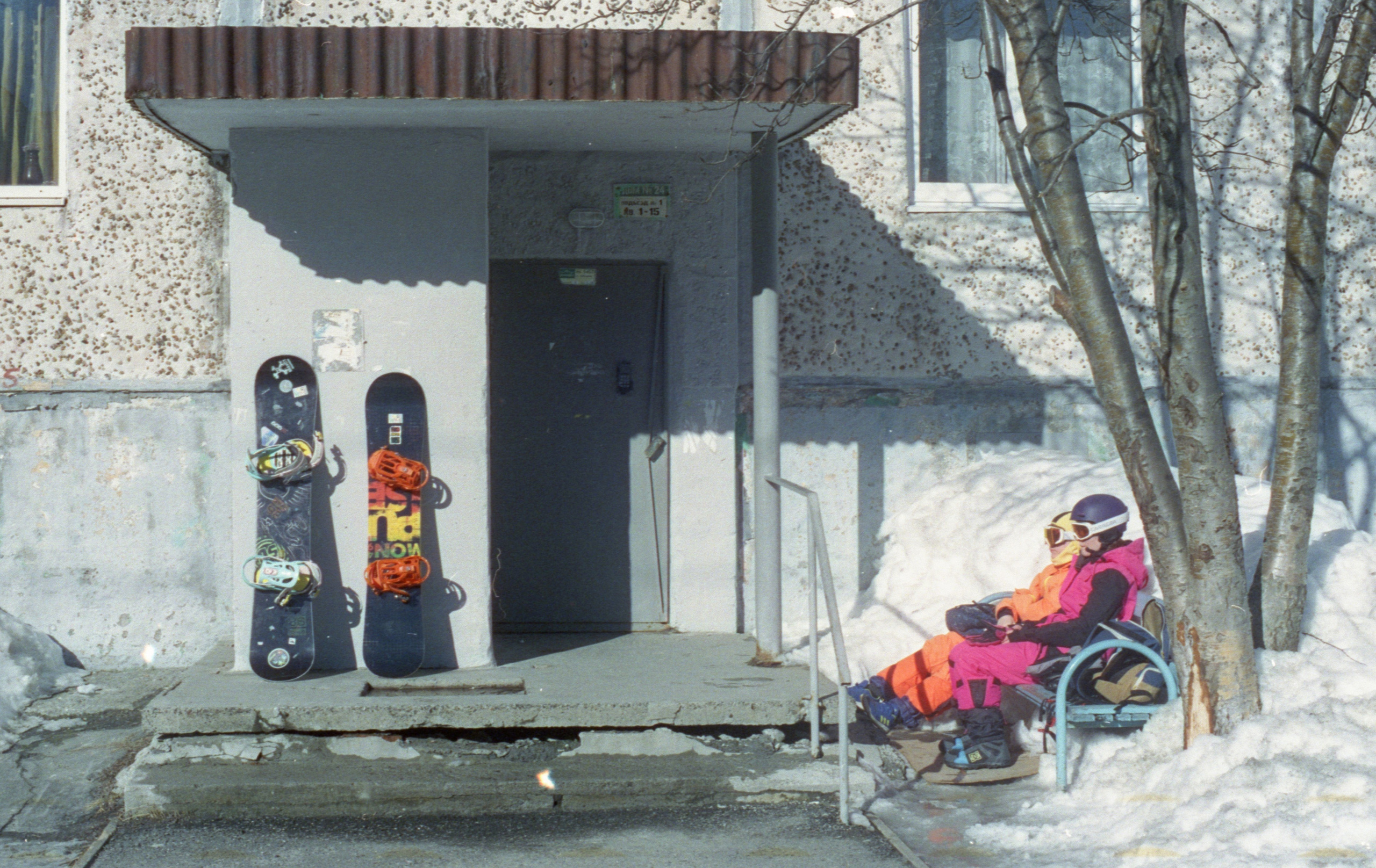 Апрельский Кировск на плёнку Reflx Lab 800T. Илья Михачёв Фотограф ПРО людей