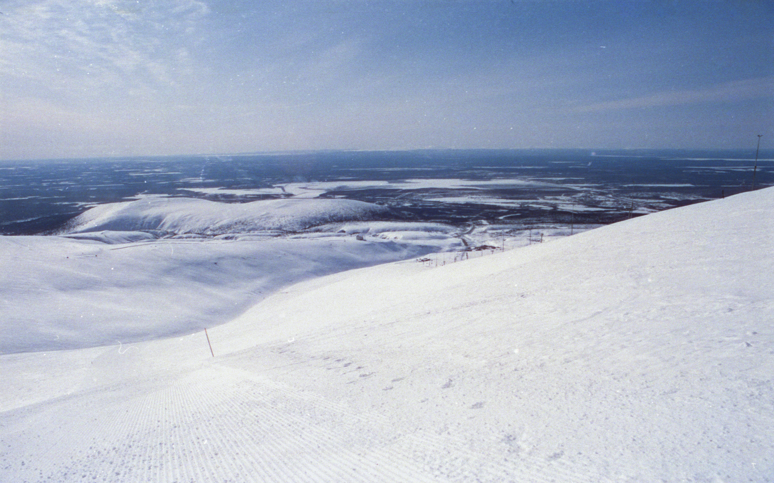 Апрельский Кировск на плёнку Reflx Lab 800T. Илья Михачёв Фотограф ПРО людей