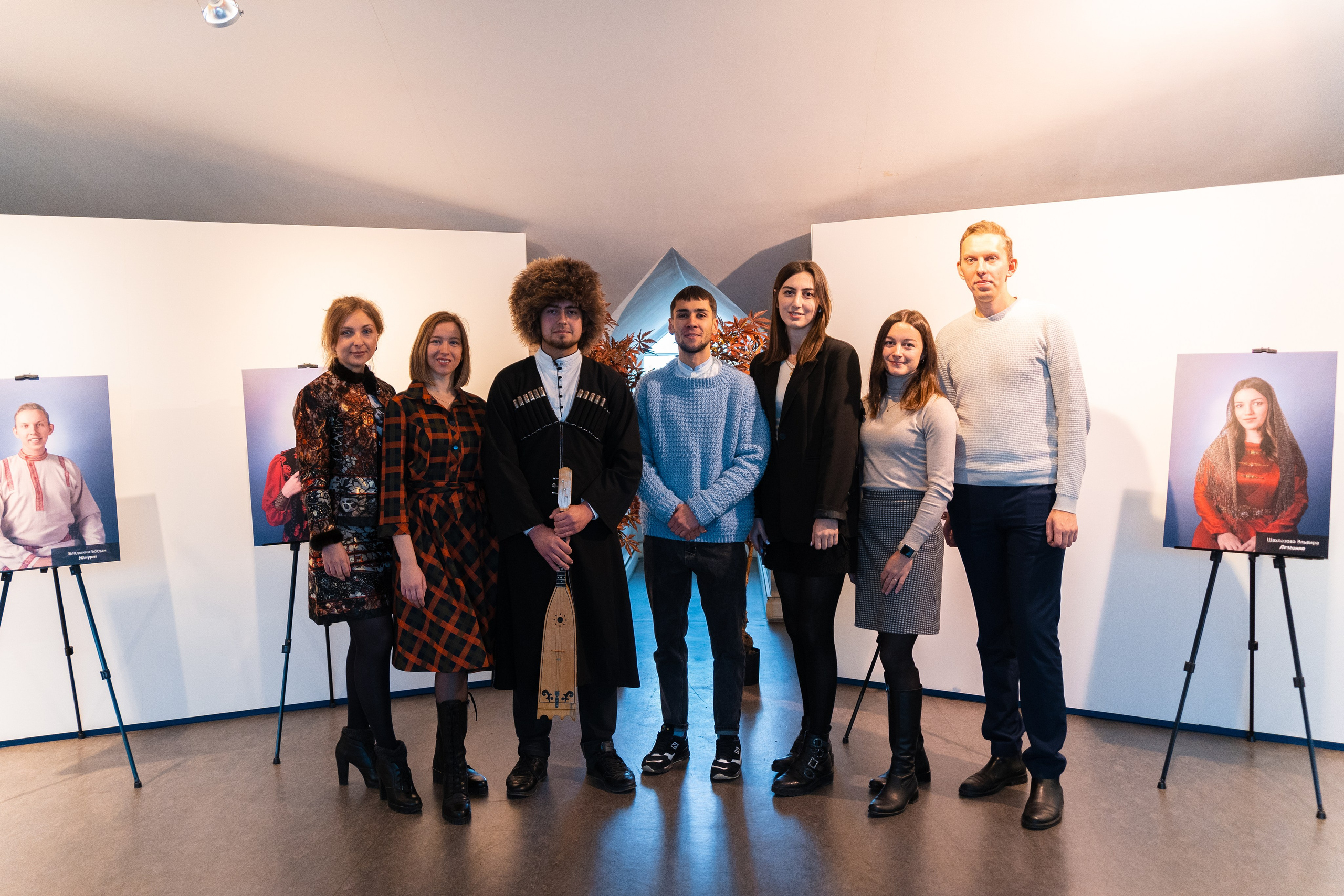 Выставка ко дню народного единства. Фотограф в Санкт-Петербурге Никита Белан