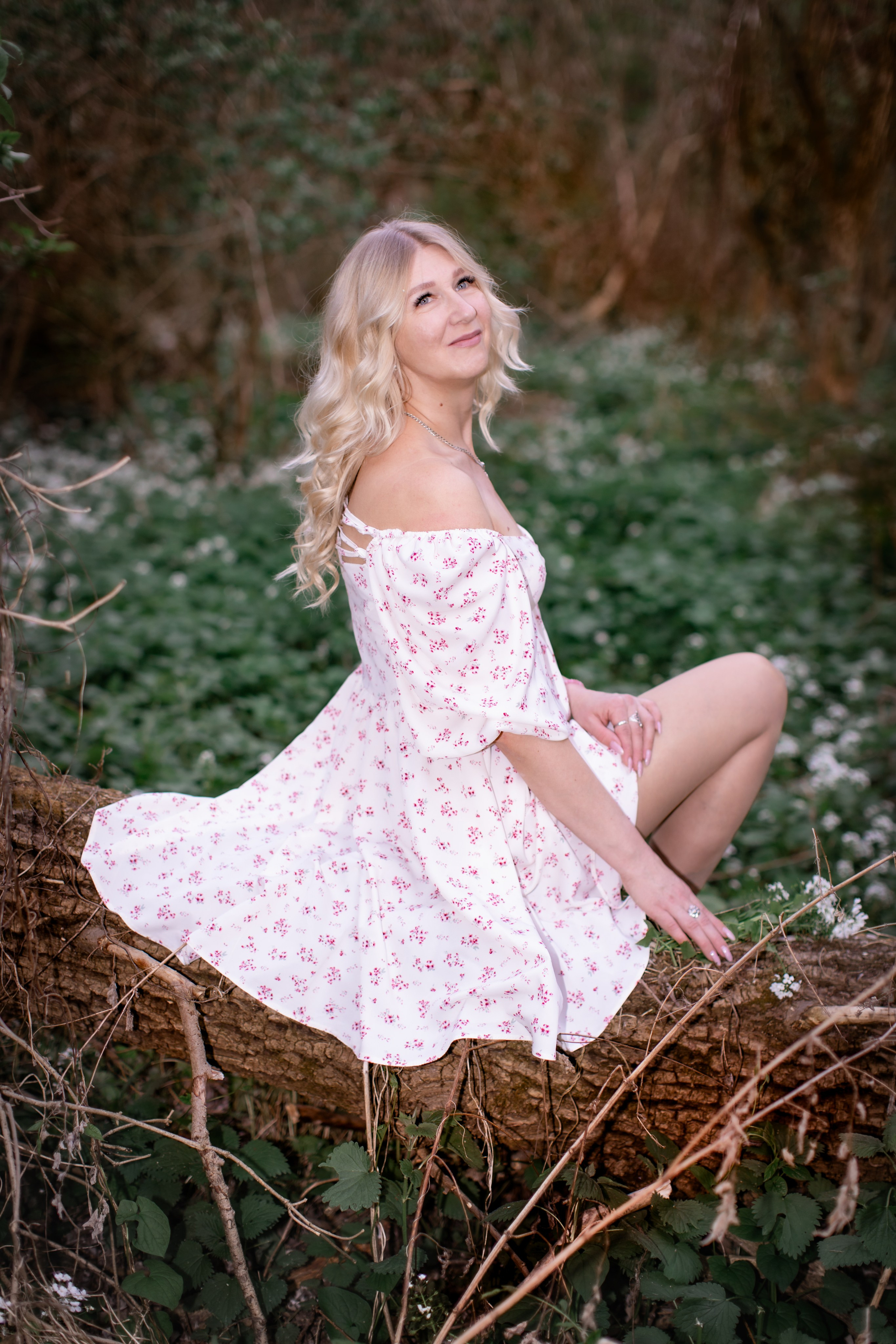 Фотосессия Оксаны в первоцветах. Фотограф и видеограф в Ставрополе Инна Попова