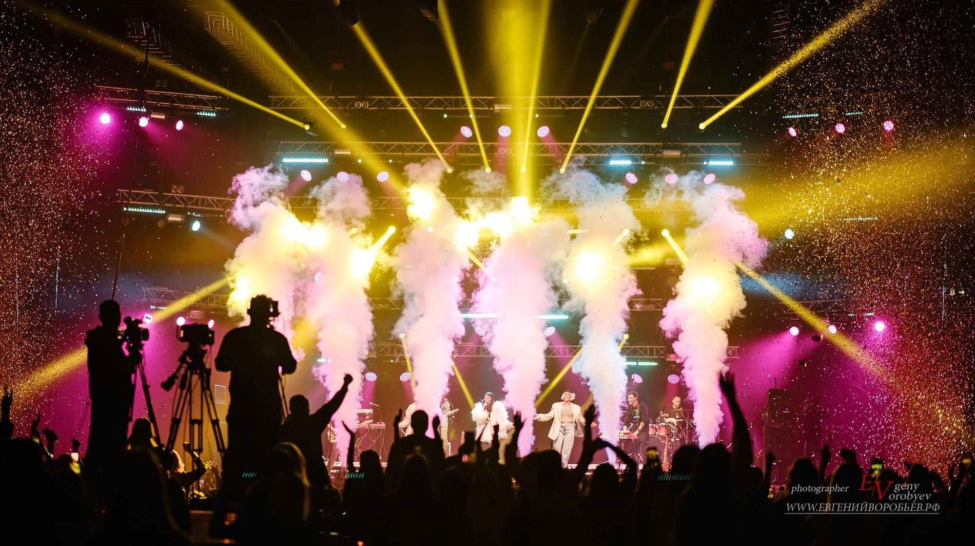 Репортажная фото видеосъёмка репортажей фотограф в Красноярске цена стоимость заказать забронировать услуги фоторепортаж видеосъёмка дрон