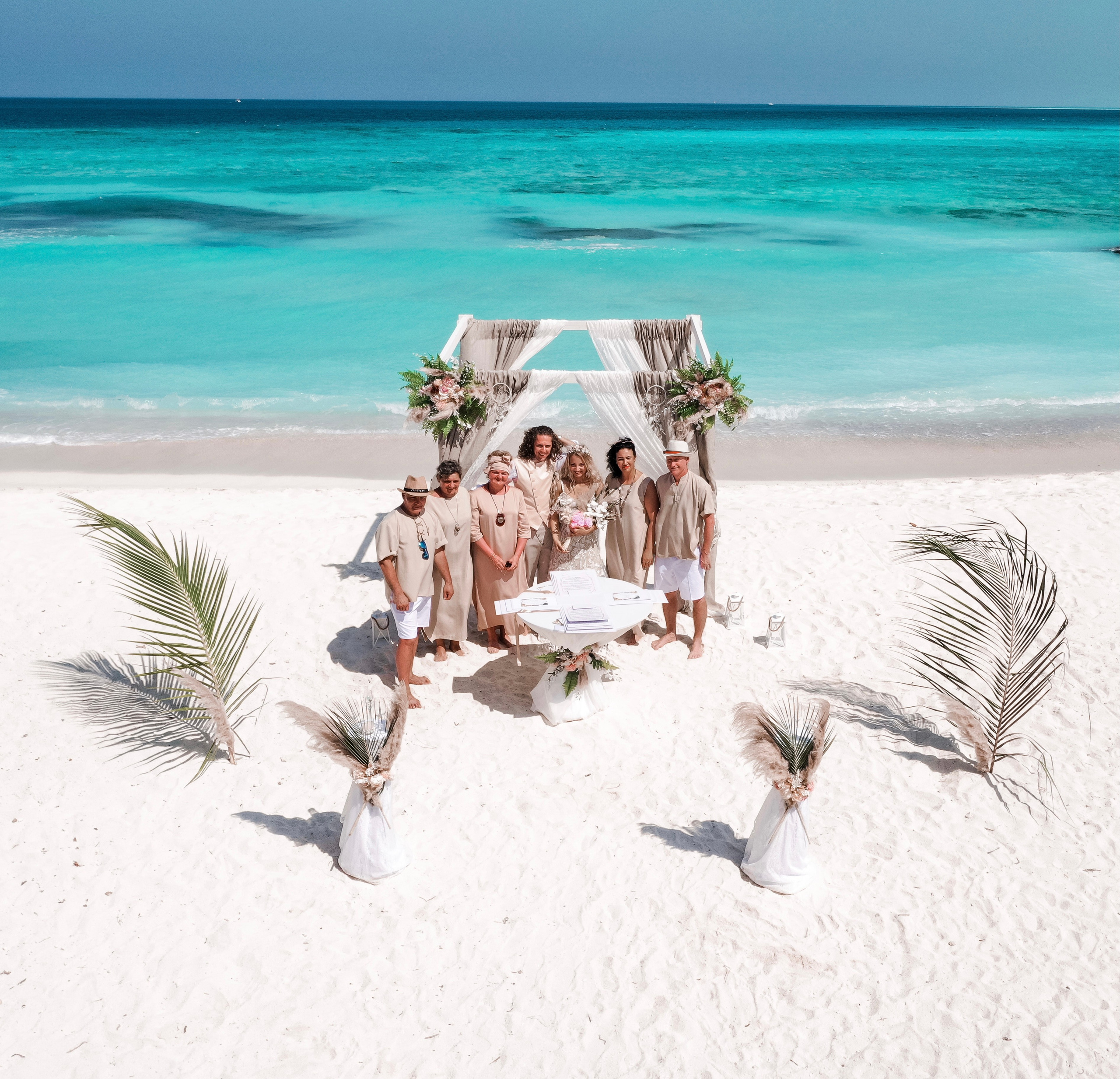 Услуги проведения свадебной церемонии на Мальдивах