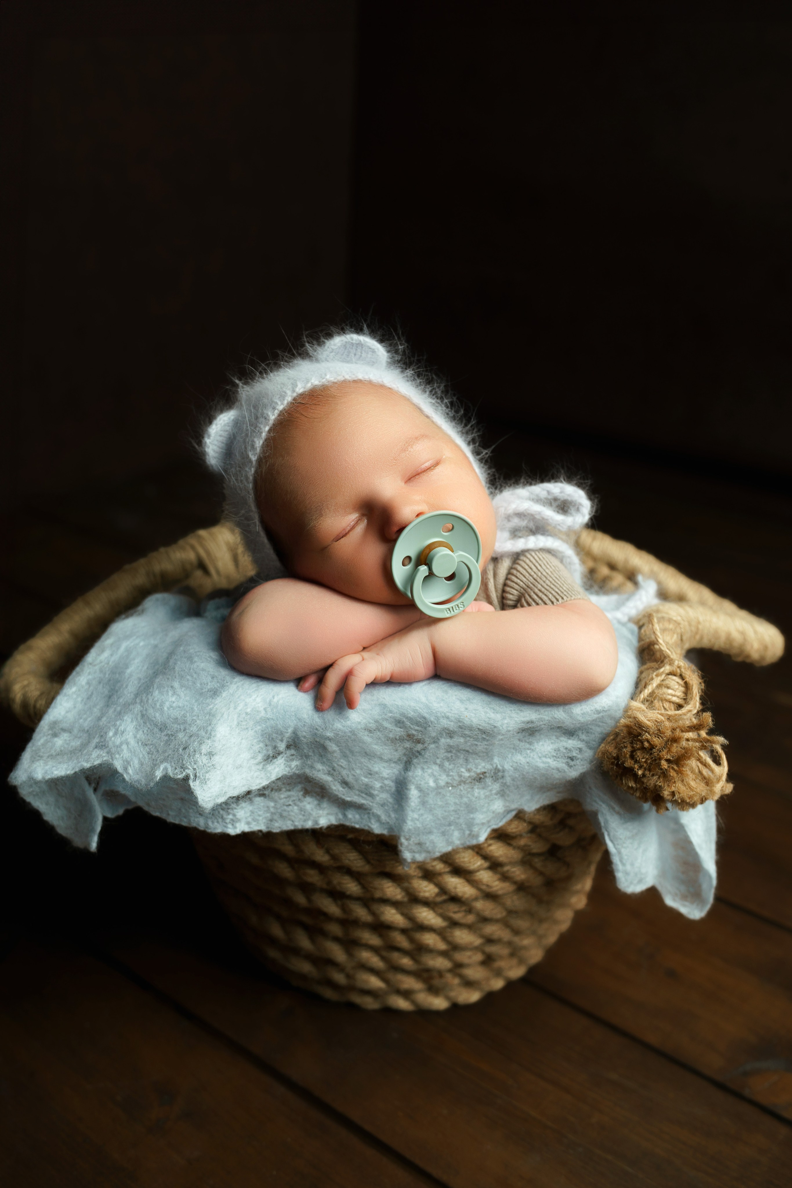Фотосессия новорожденного (newborn). Фотограф новорожденных, детей до года и беременных в Симферополе