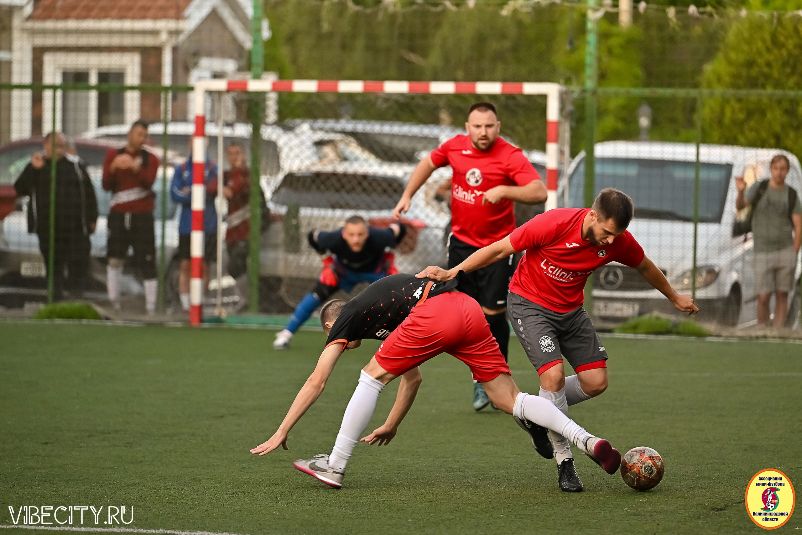 ИГРЫ МИНИ-ФУТБОЛЬНОЙ И КОРПОРАТИВНОЙ ЛИГИ. VIBECITY.RU Вайб Сити Ру Фоторепортажи Фотоотчеты Калининград