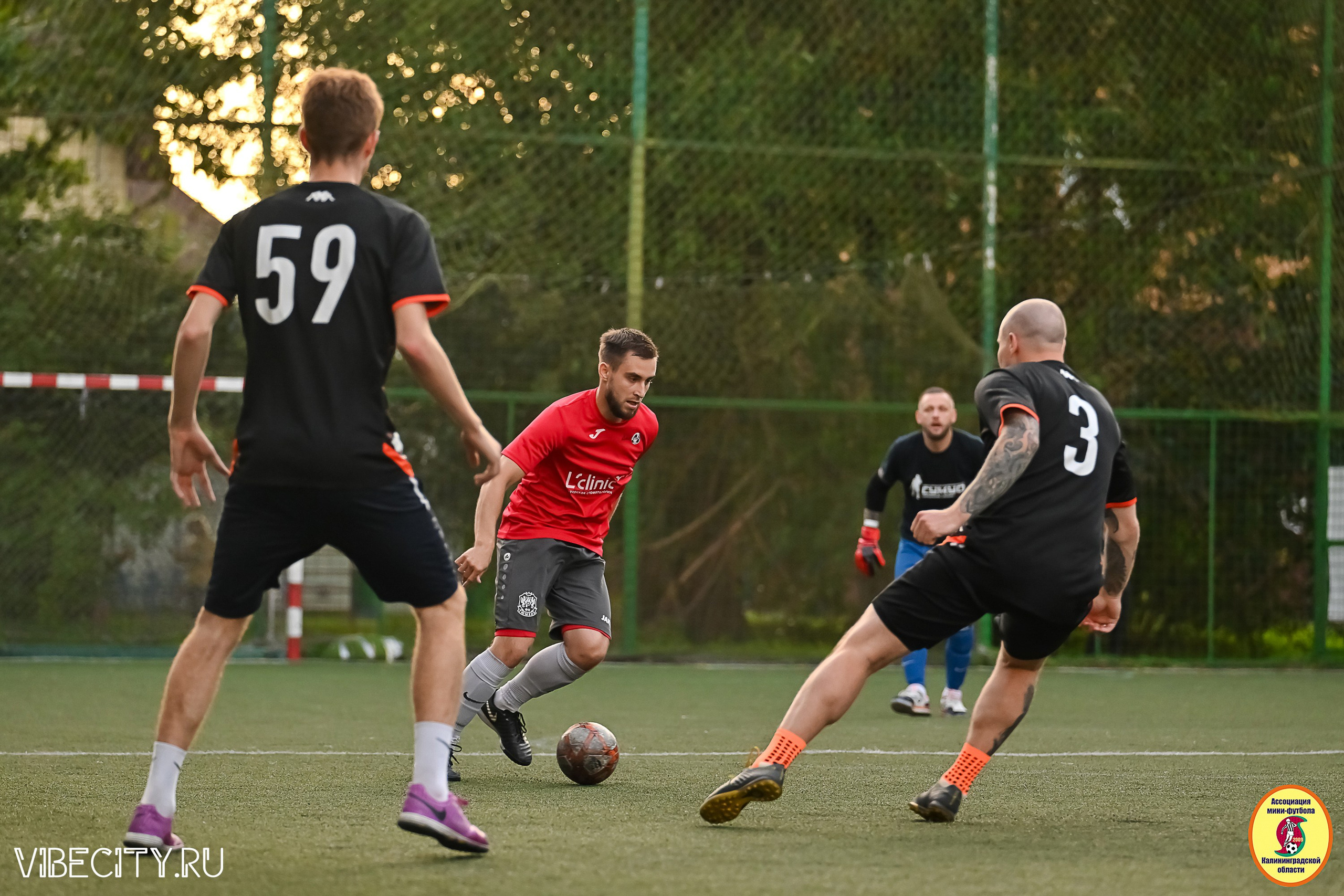 ИГРЫ МИНИ-ФУТБОЛЬНОЙ И КОРПОРАТИВНОЙ ЛИГИ. VIBECITY.RU Вайб Сити Ру Фоторепортажи Фотоотчеты Калининград