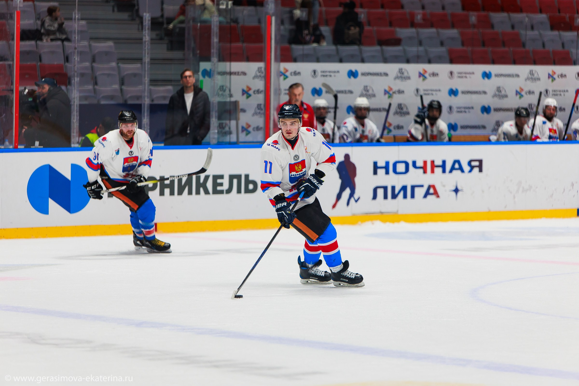 13 Ночная Лига 2024 — фестиваль хоккея. Фотограф Лодейное Поле Екатерина Герасимова в Санкт-Петербурге и Лен. области
