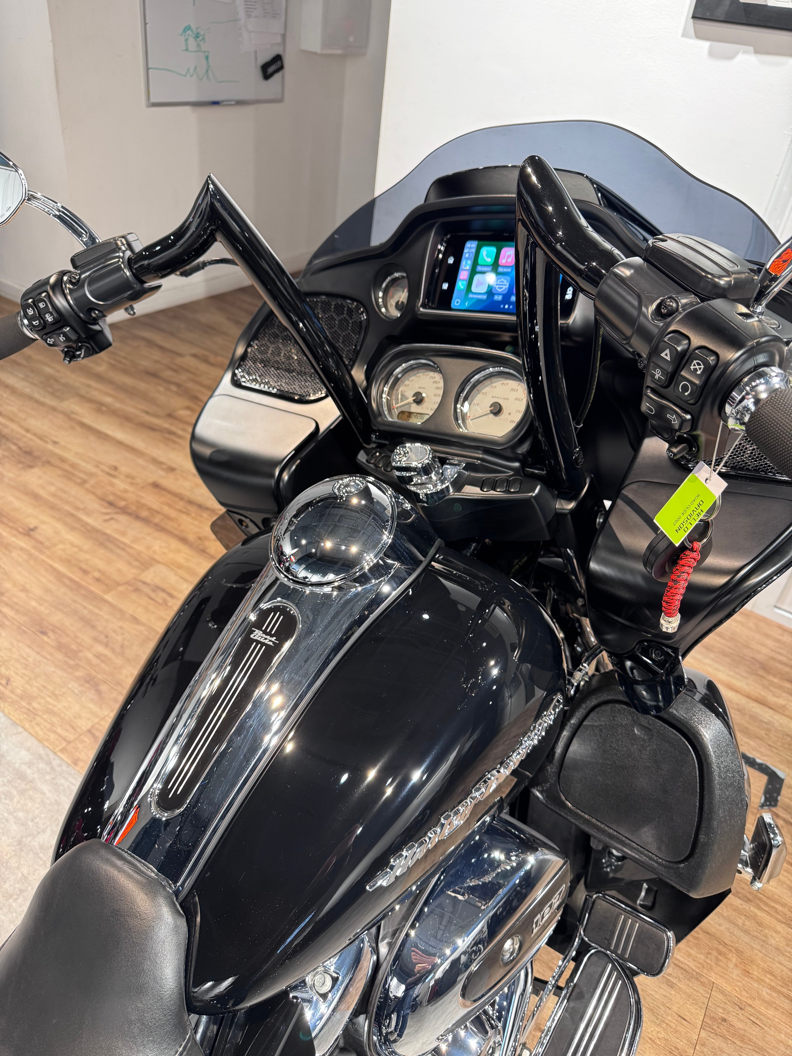 2020 Road Glide F47 Arlen Ness. Hello Davidson, Москва. Только хорошие мотоциклы…