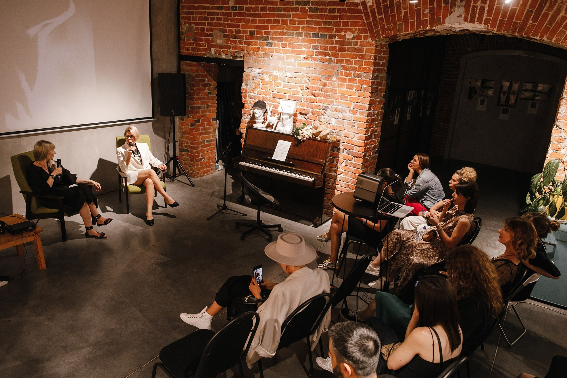 26.06.2022 // Участие в проекте «Лица». Фотовыставки serebro.gallery, в которых автором можешь стать ты! | Москва