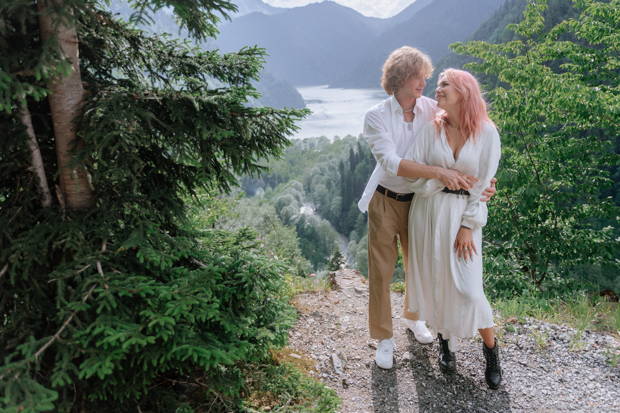 Phototour to the mountains. Fedor Lemeshko — Destination Wedding and Family Lifestyle photographer