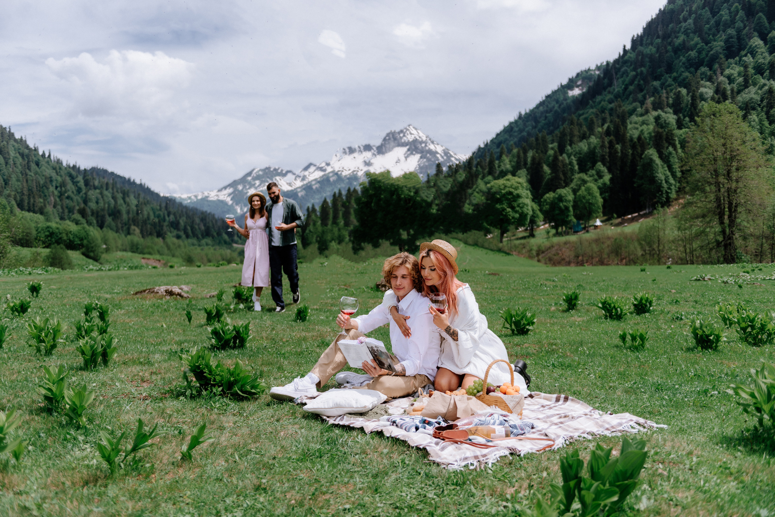 Phototour to the mountains. Fedor Lemeshko — Destination Wedding and Family Lifestyle photographer