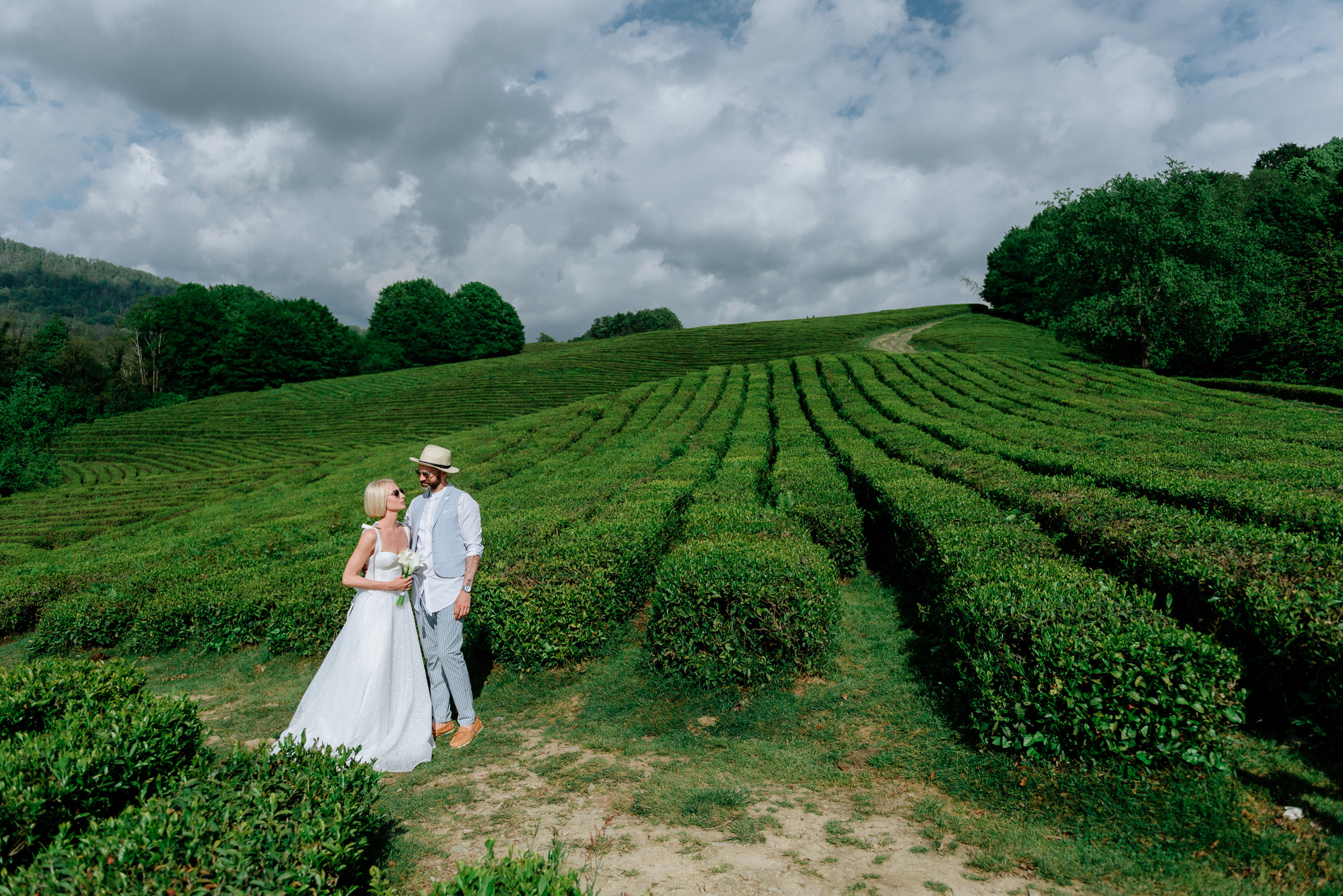 Wedding photoshoot on tea plantations. Fedor Lemeshko — Destination Wedding and Family Lifestyle photographer