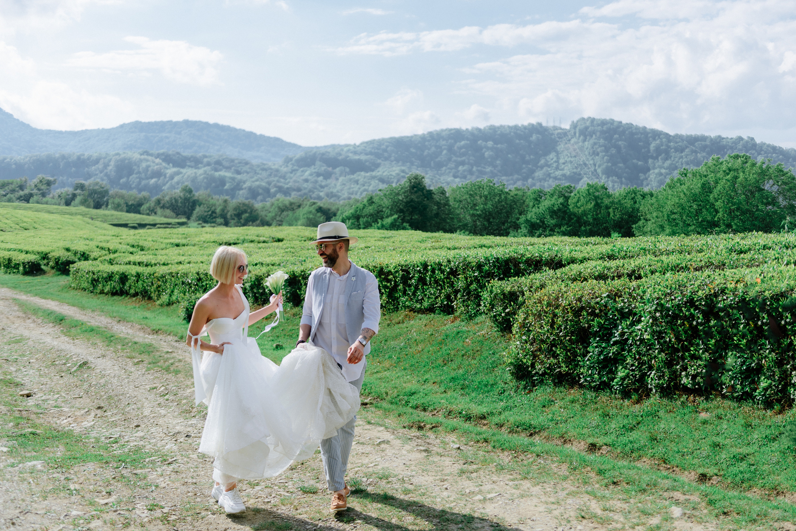 Wedding photoshoot on tea plantations. Fedor Lemeshko — Destination Wedding and Family Lifestyle photographer