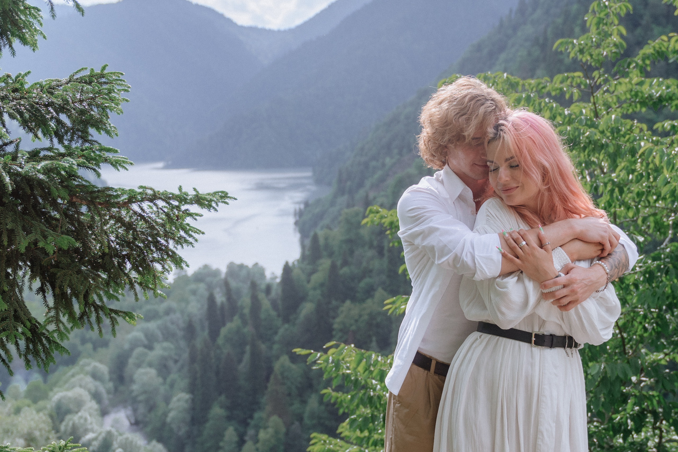 Phototour to the mountains. Fedor Lemeshko — Destination Wedding and Family Lifestyle photographer