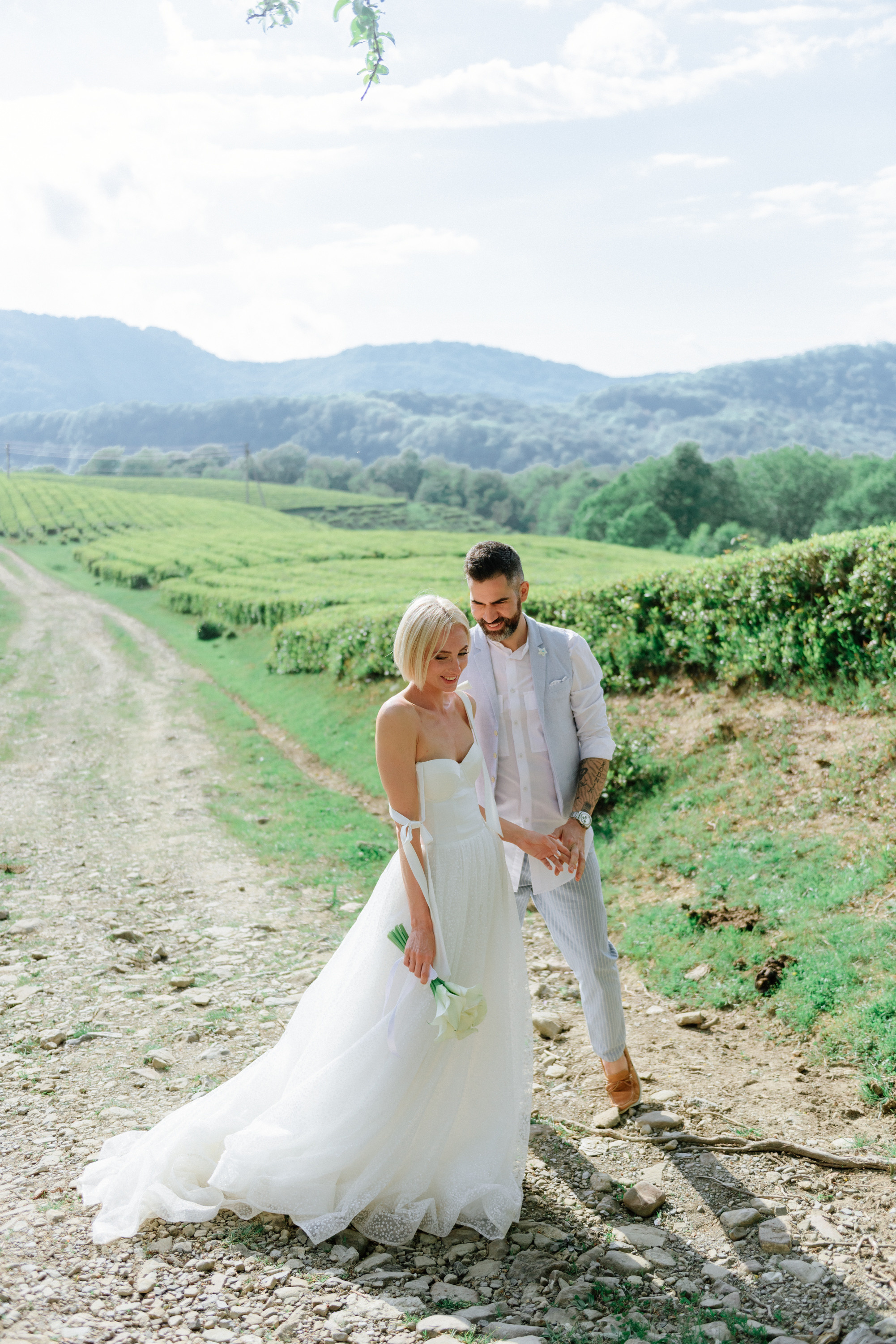 Wedding photoshoot on tea plantations. Fedor Lemeshko — Destination Wedding and Family Lifestyle photographer