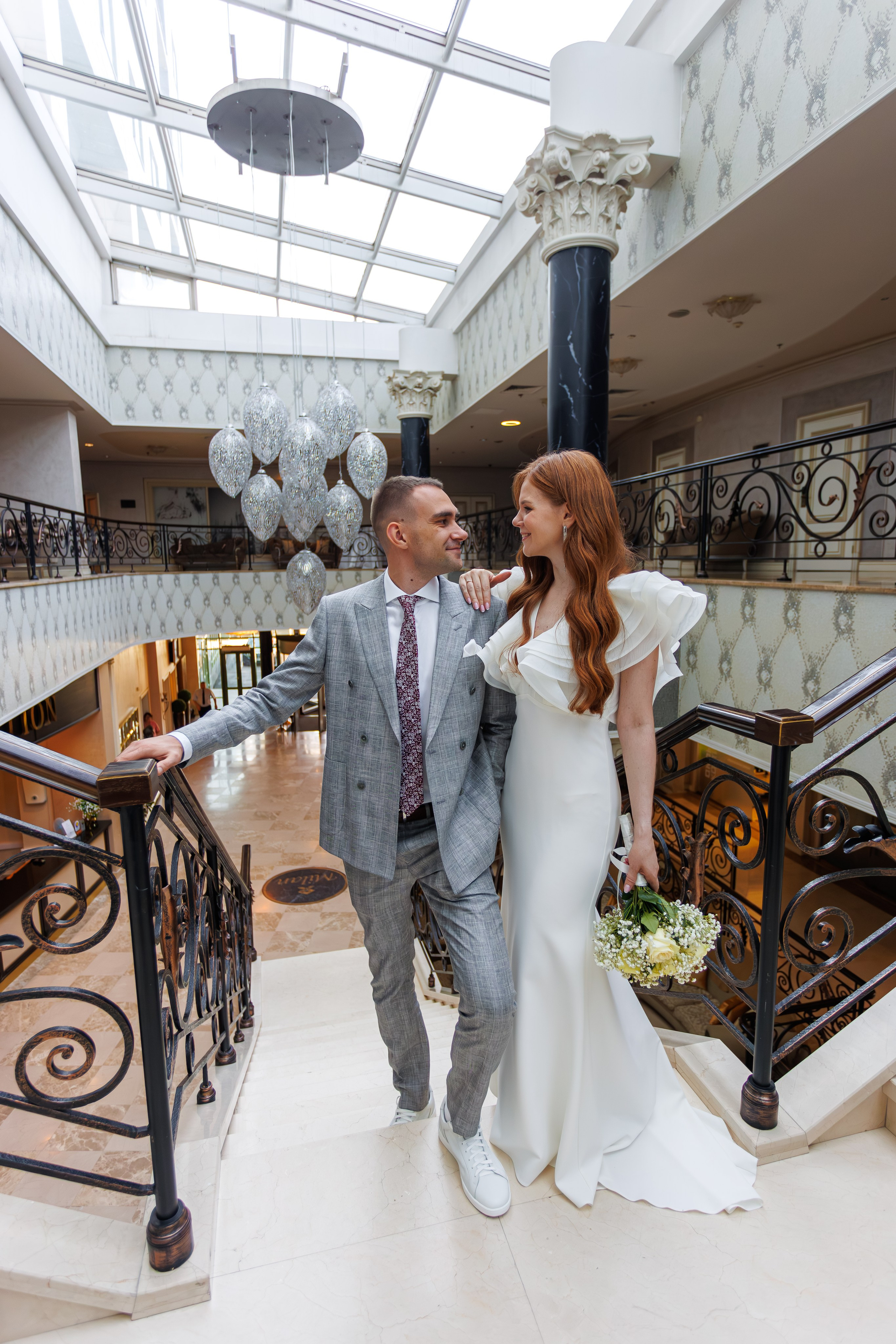 Свадебная фотосессия и сборы в отеле Милан (м. Домодедовская). Свадебный фотограф Москва и МО Сергей Киржаев