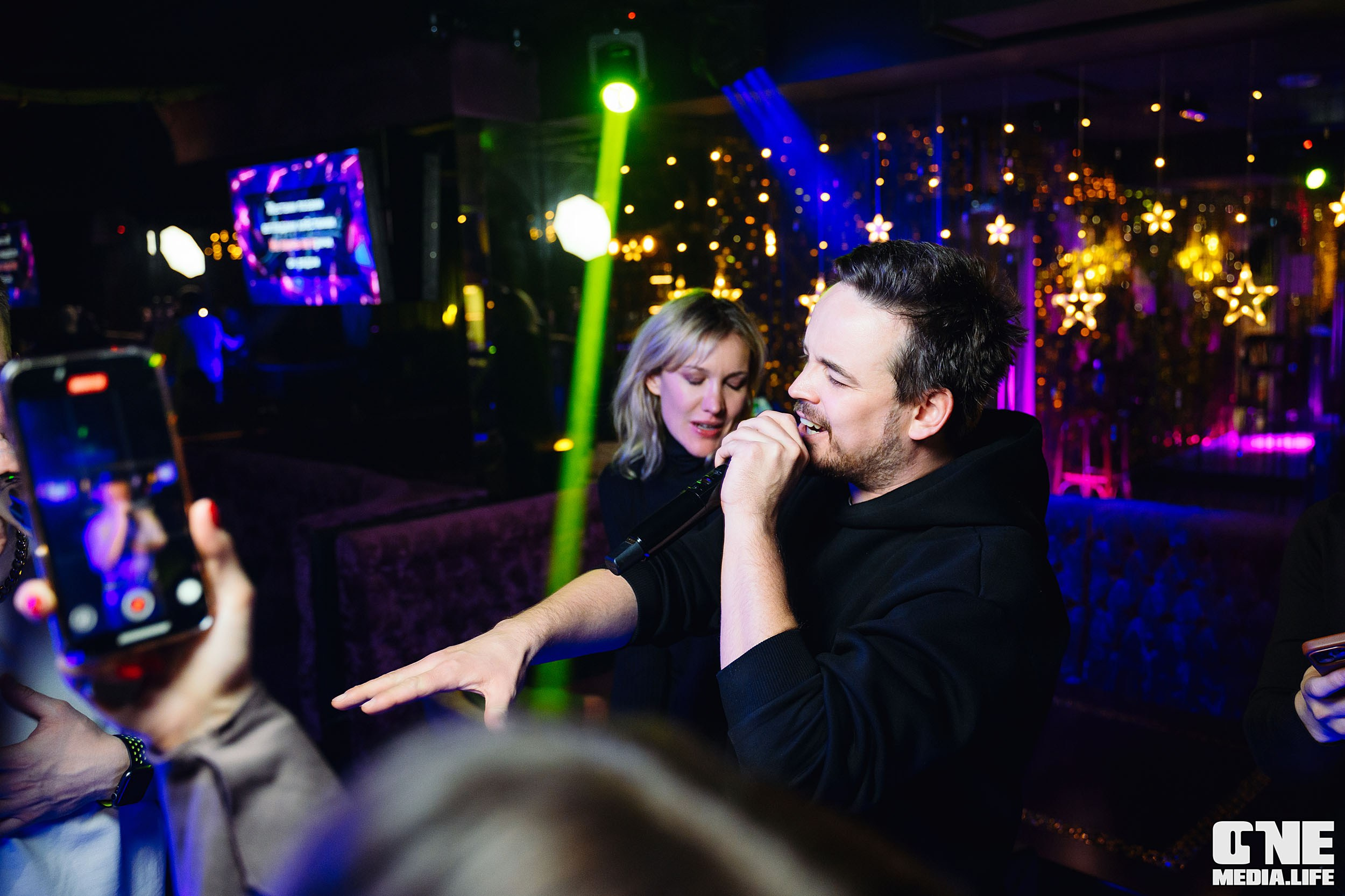Фоторепортаж из караоке-клуба Эйфория. One Media Life: фоторепортажи, фотоотчеты с мероприятий и заведений