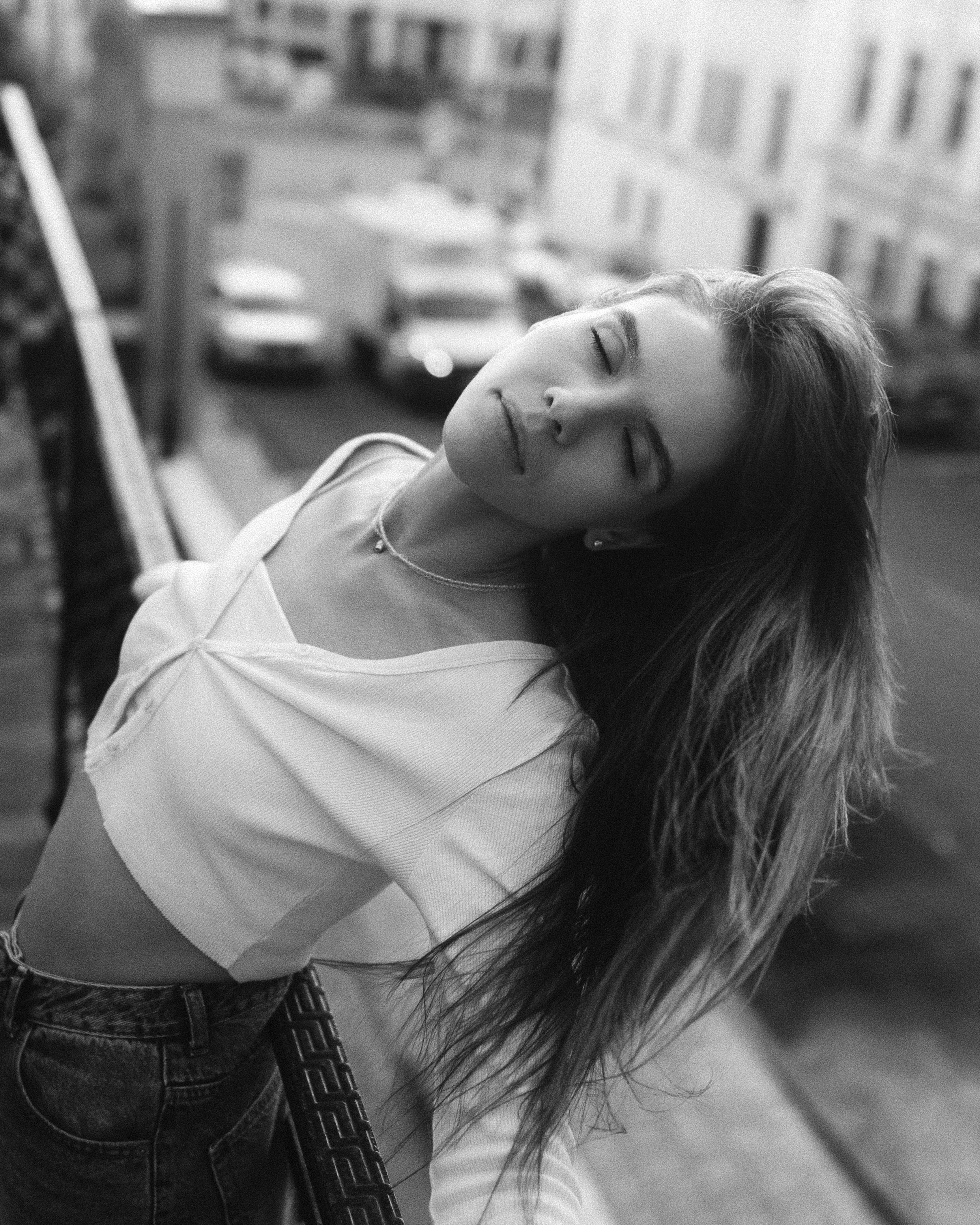 Street Photoshoot with Dasha in the City Center of Kazan — Anton Avanzato