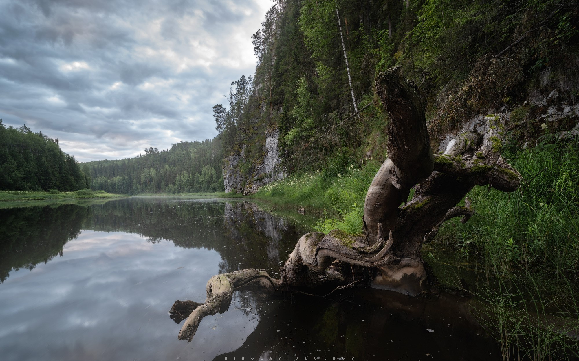 Хмурое утро на Камне Дыроватый