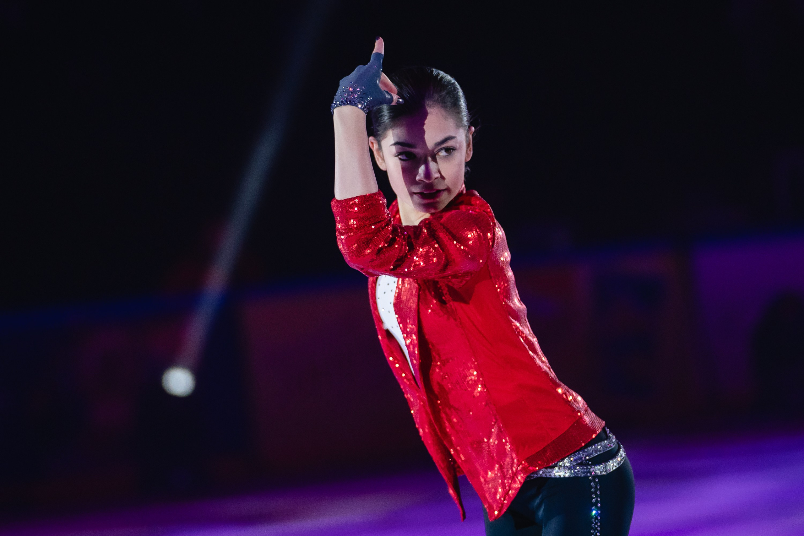 Шоу «Чемпионы на льду» в Новосибирске. Воробьева Ксения — Спортивный и танцевальный фотограф Новосибирск