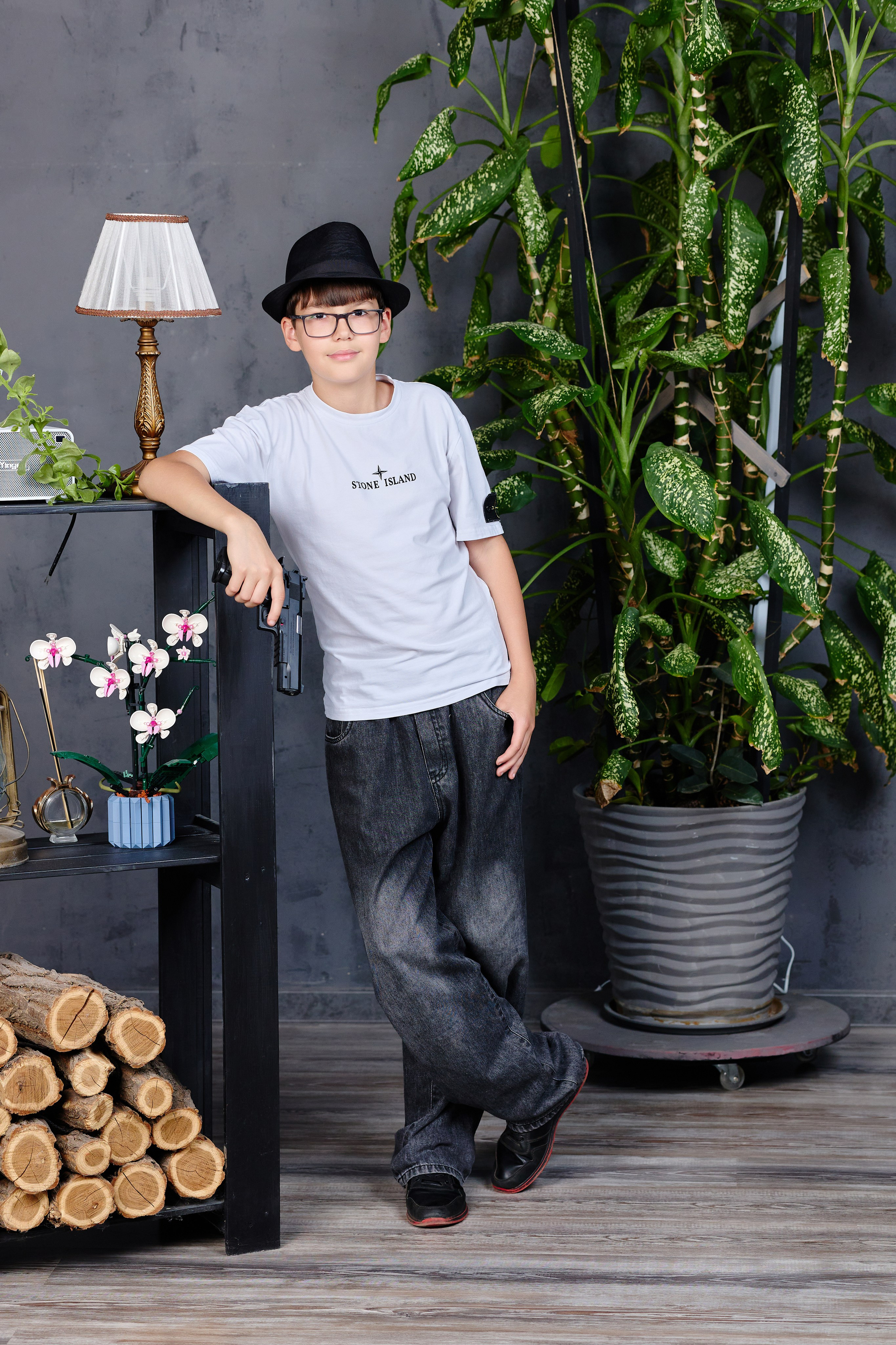 Съемка 5 класс Dark Loft. Фотограф Выпускные альбомы Таганрог Сергей Коробченко