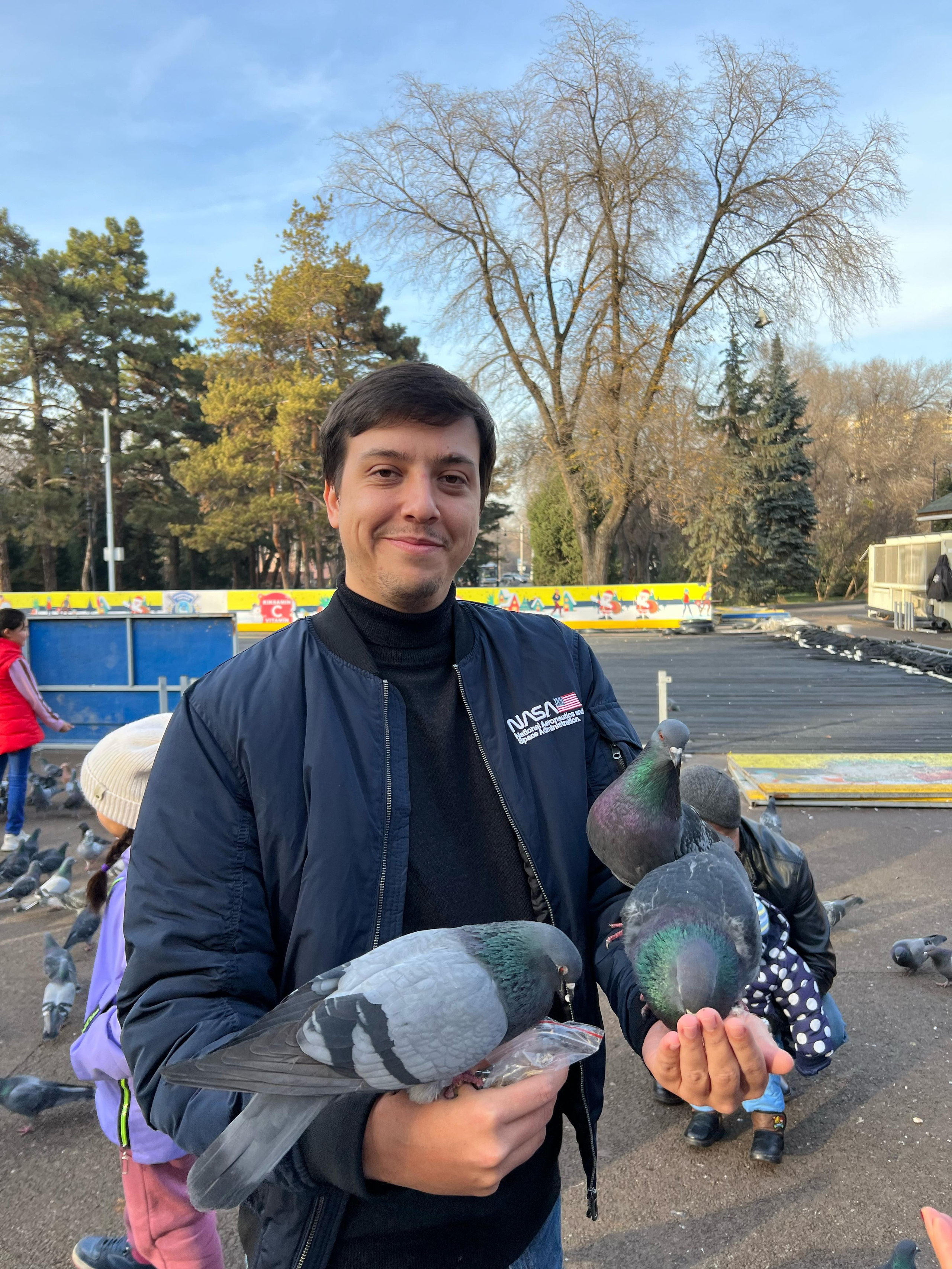 Вечный огонь и памятник 28 панфиловцам в Алматы — мемориальный комплекс