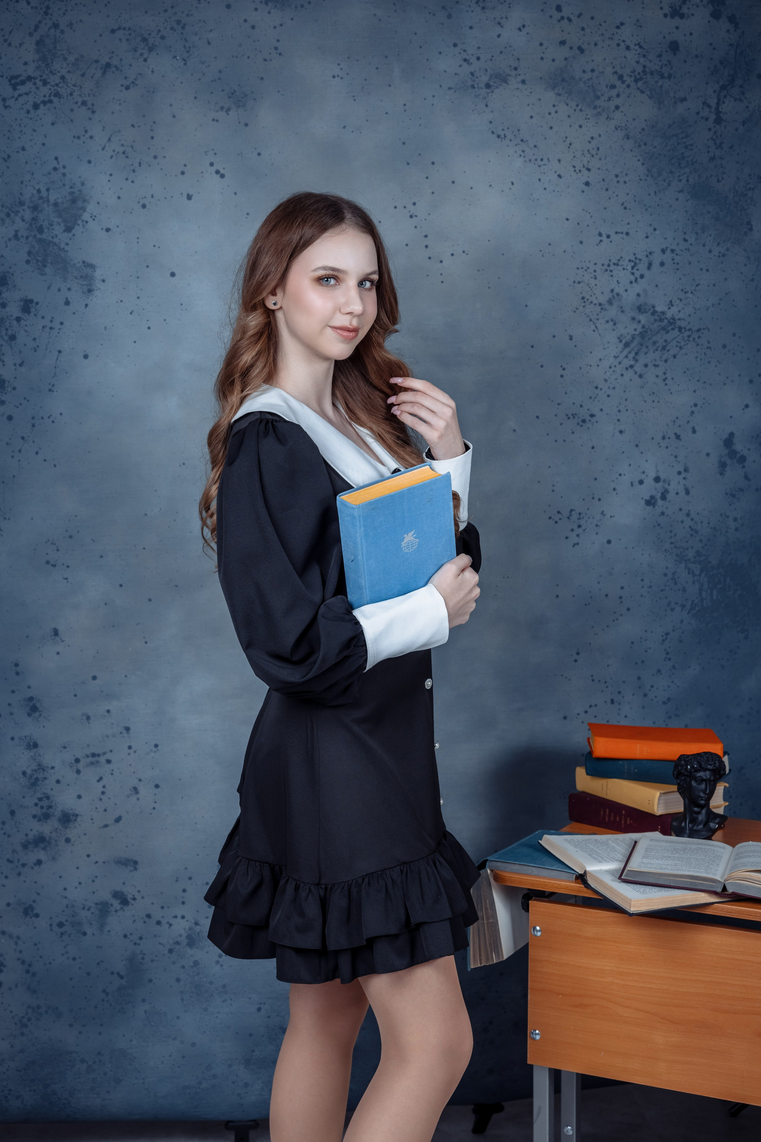 Старшая школа. Выпускные школьные фотоальбомы для школ и детских садов в Волгограде и Волжском