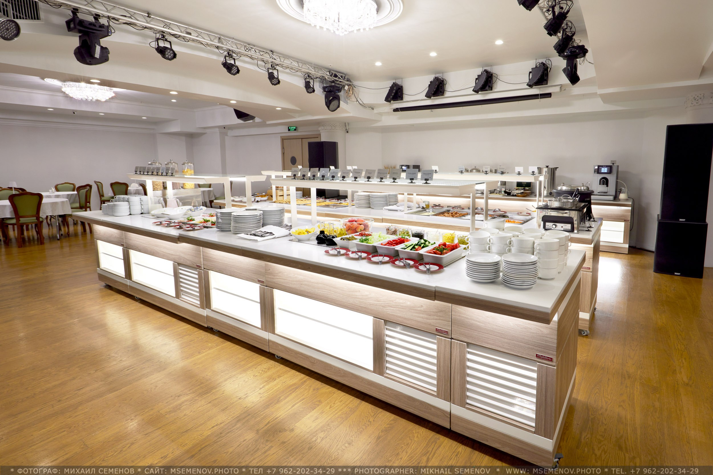 Деловая фотосъемка, предметная, студийный портрет. Рекламная фотосессия. ФОТОуслуги для бизнеса, имиджевая фото-видео съемка. Фотограф, фотопроекты Михаила Семенова в Ярославле. Фотошкола