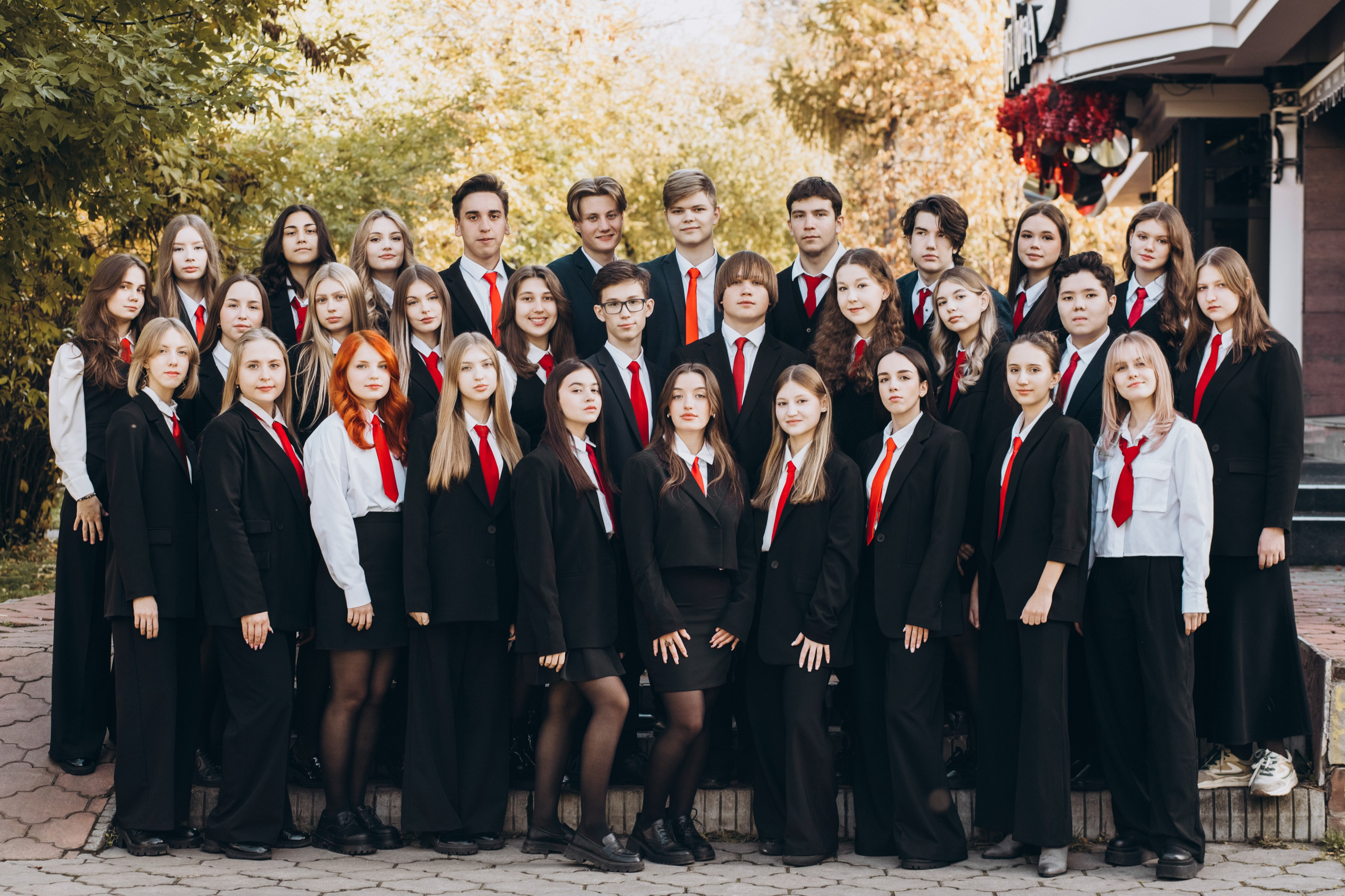 ВАШ КРУТОЙ ШКОЛЬНЫЙ ФОТОГРАФ