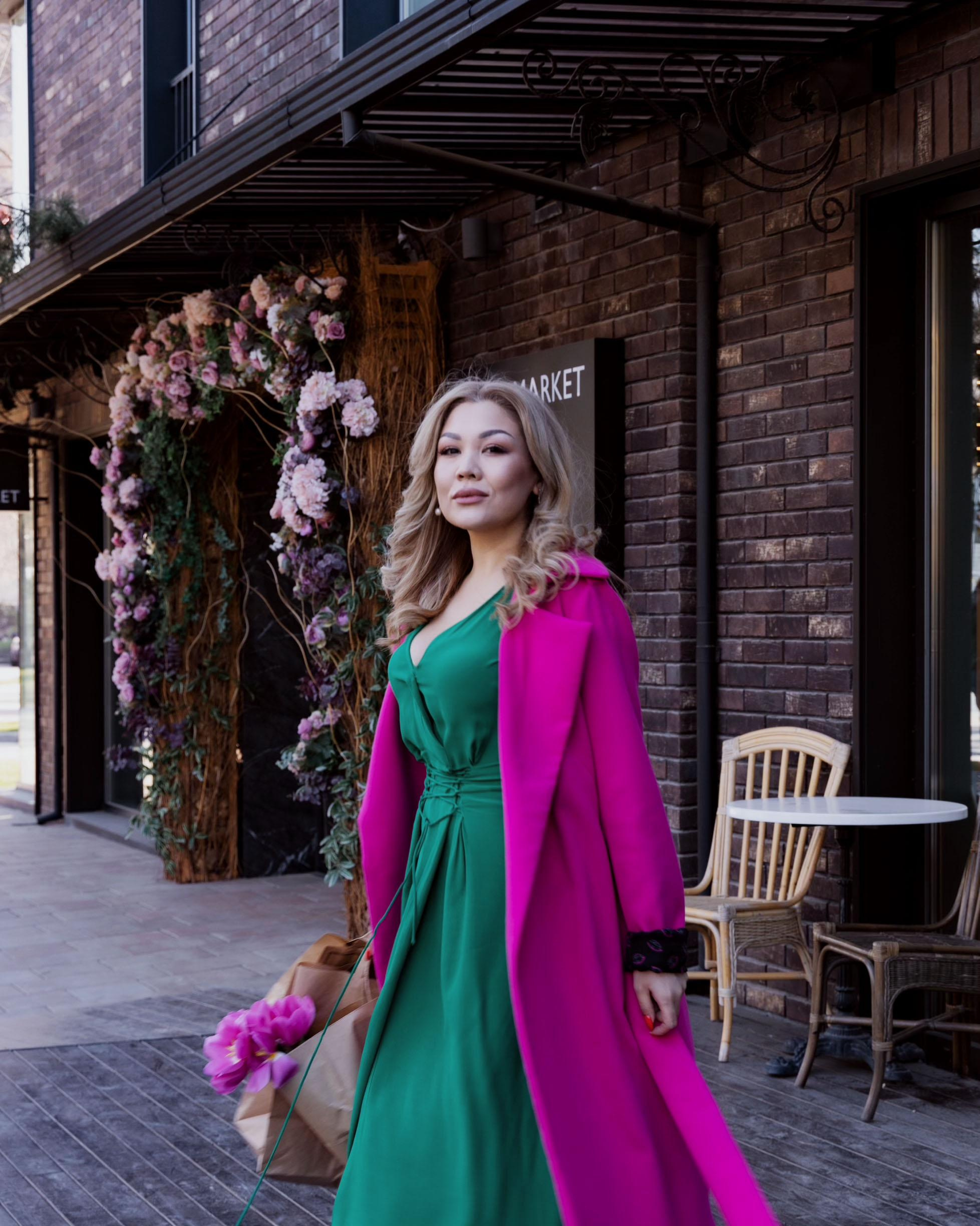 Spring in the city. Aikerim. Женский и мужской фотограф в Алматы