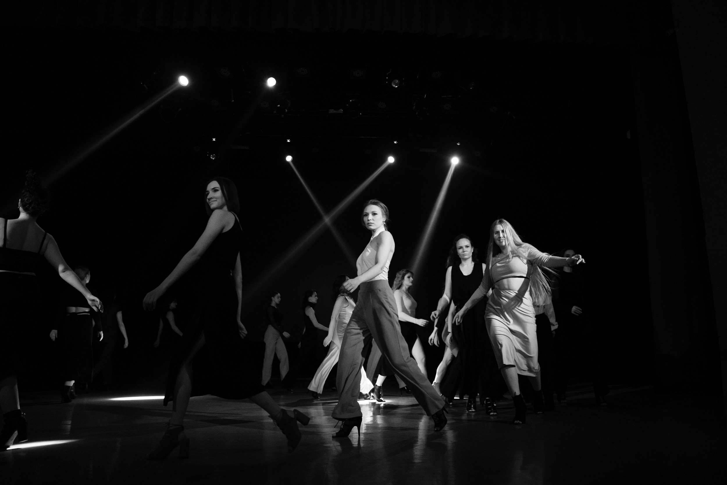 Dance your body. Фотограф Томск, Новосибирск Влад Свириденко
