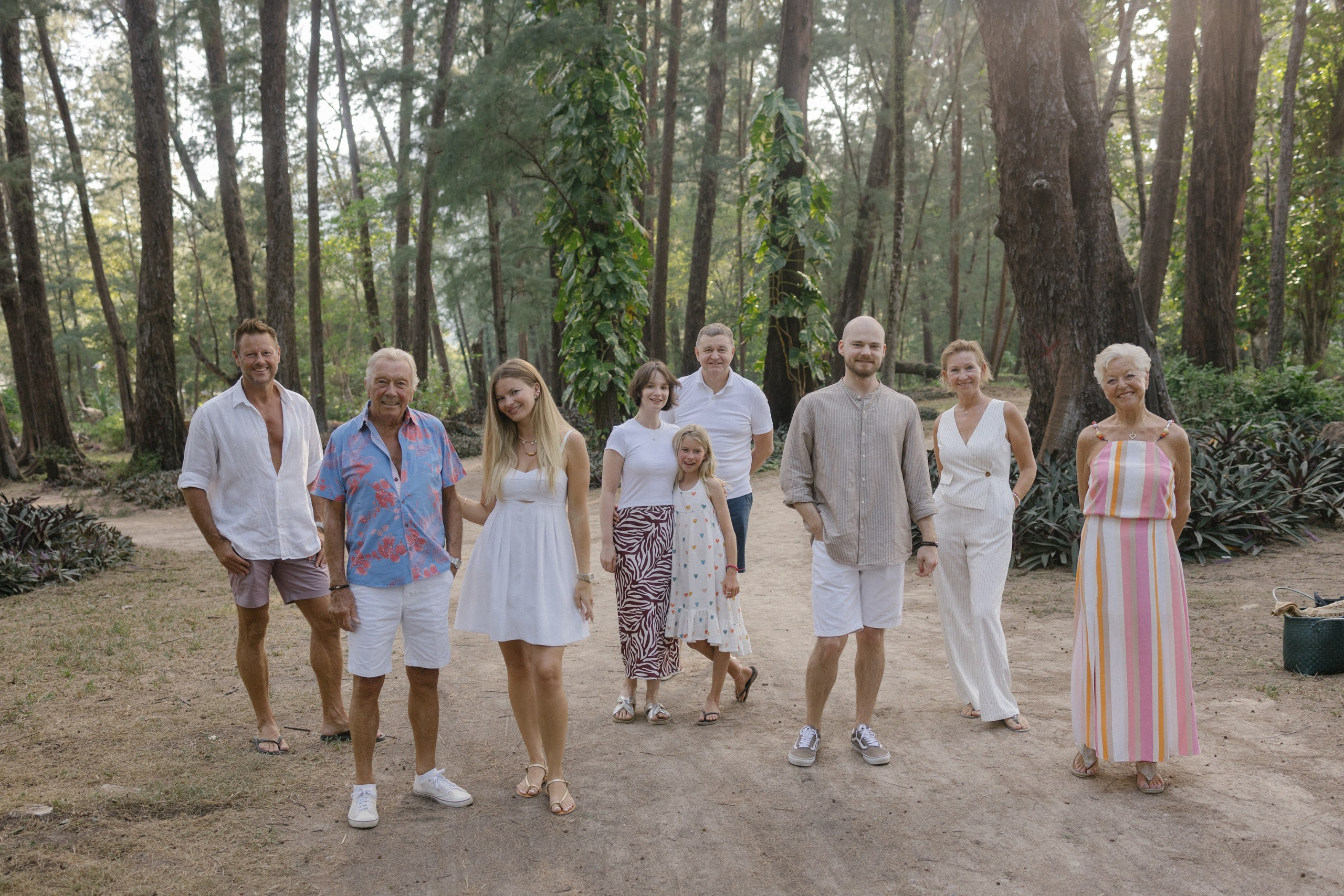 Family photoshoots in Bangkok, Thailand. Fedor Lemeshko — Destination Wedding and Family Lifestyle photographer