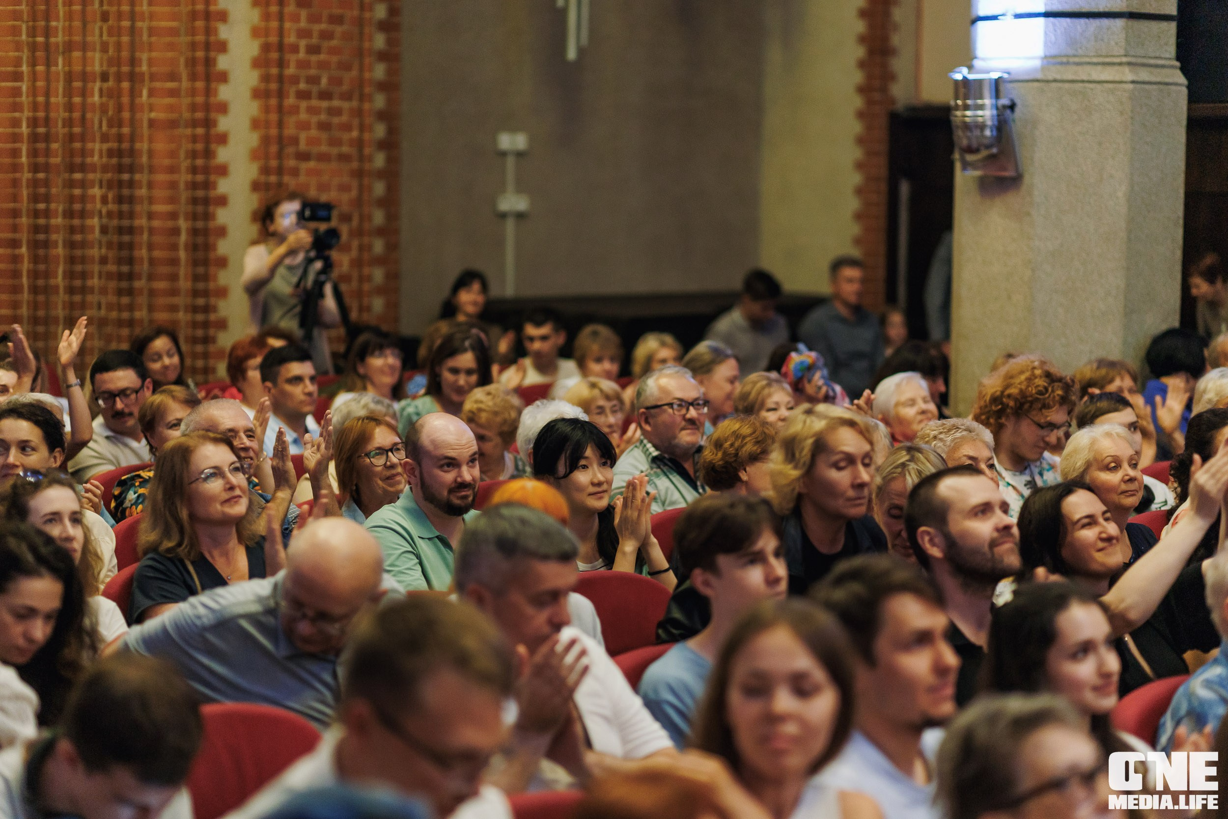 Фоторепортаж из Калининградской филармонии. One Media Life: фоторепортажи, фотоотчеты с мероприятий и заведений