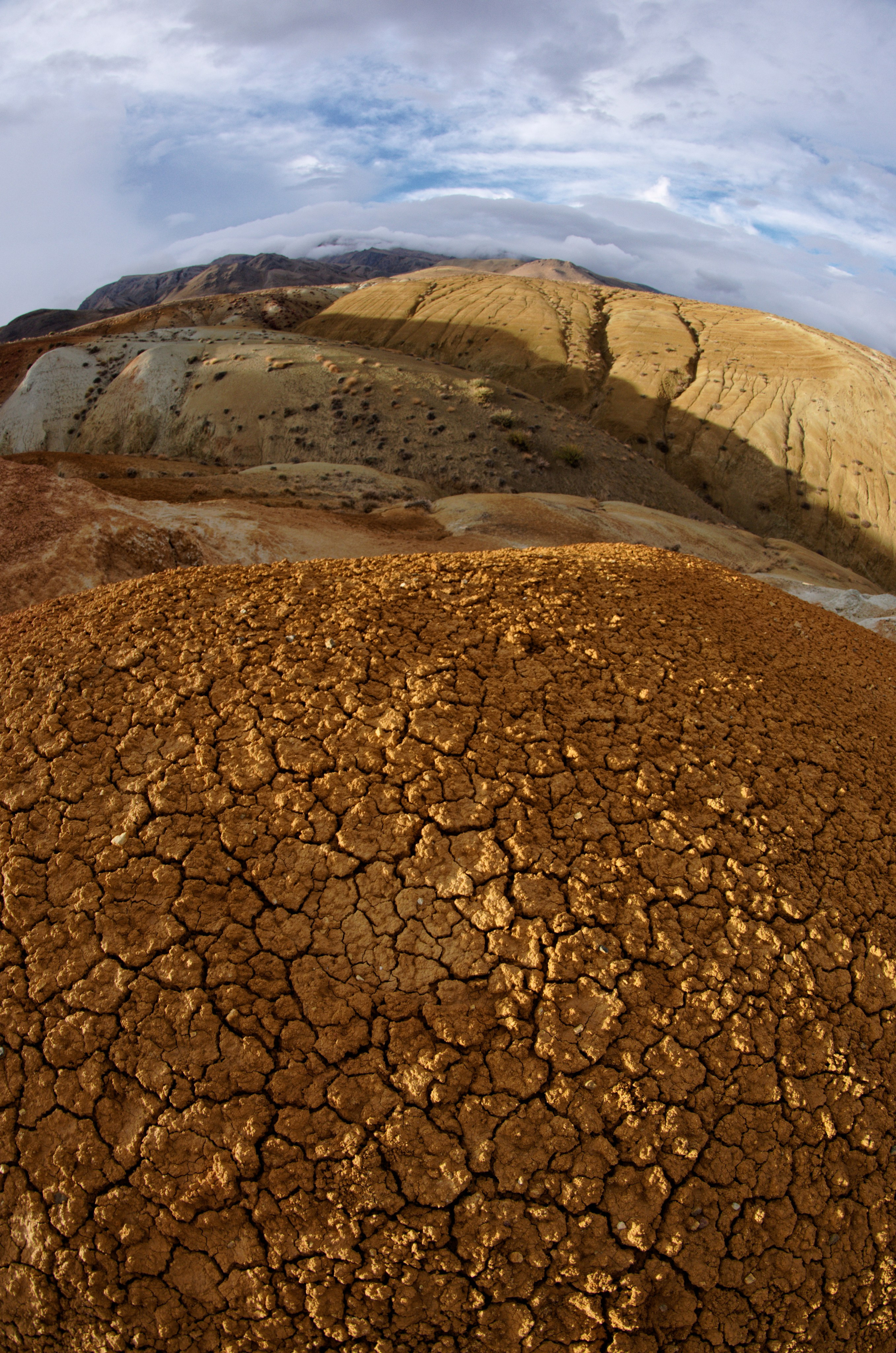 Это не фотошоп. Я видел это в горах Алтая. Семоха Валерий. Фотограф